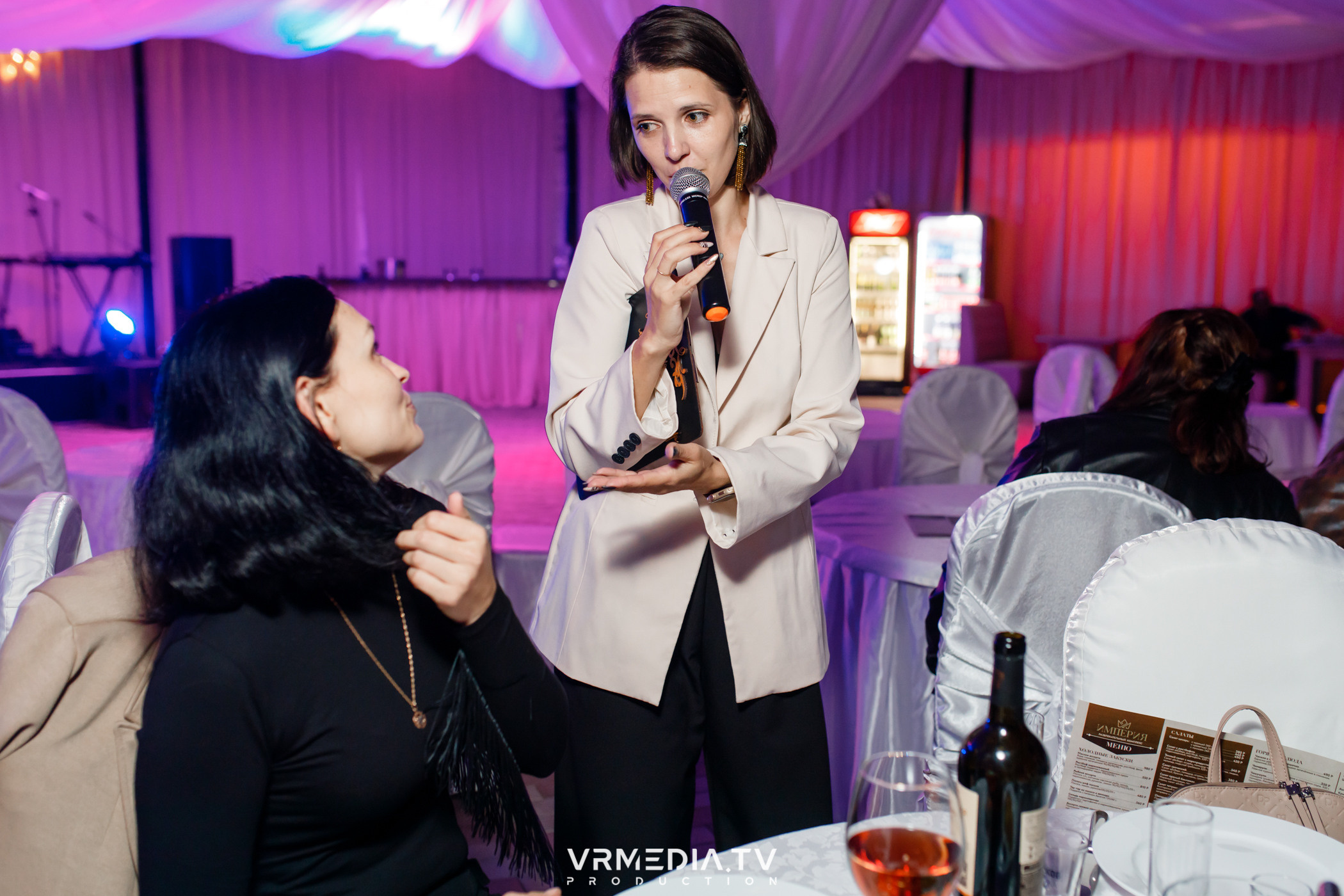 «Прошла жара» в ресторане «Империя»