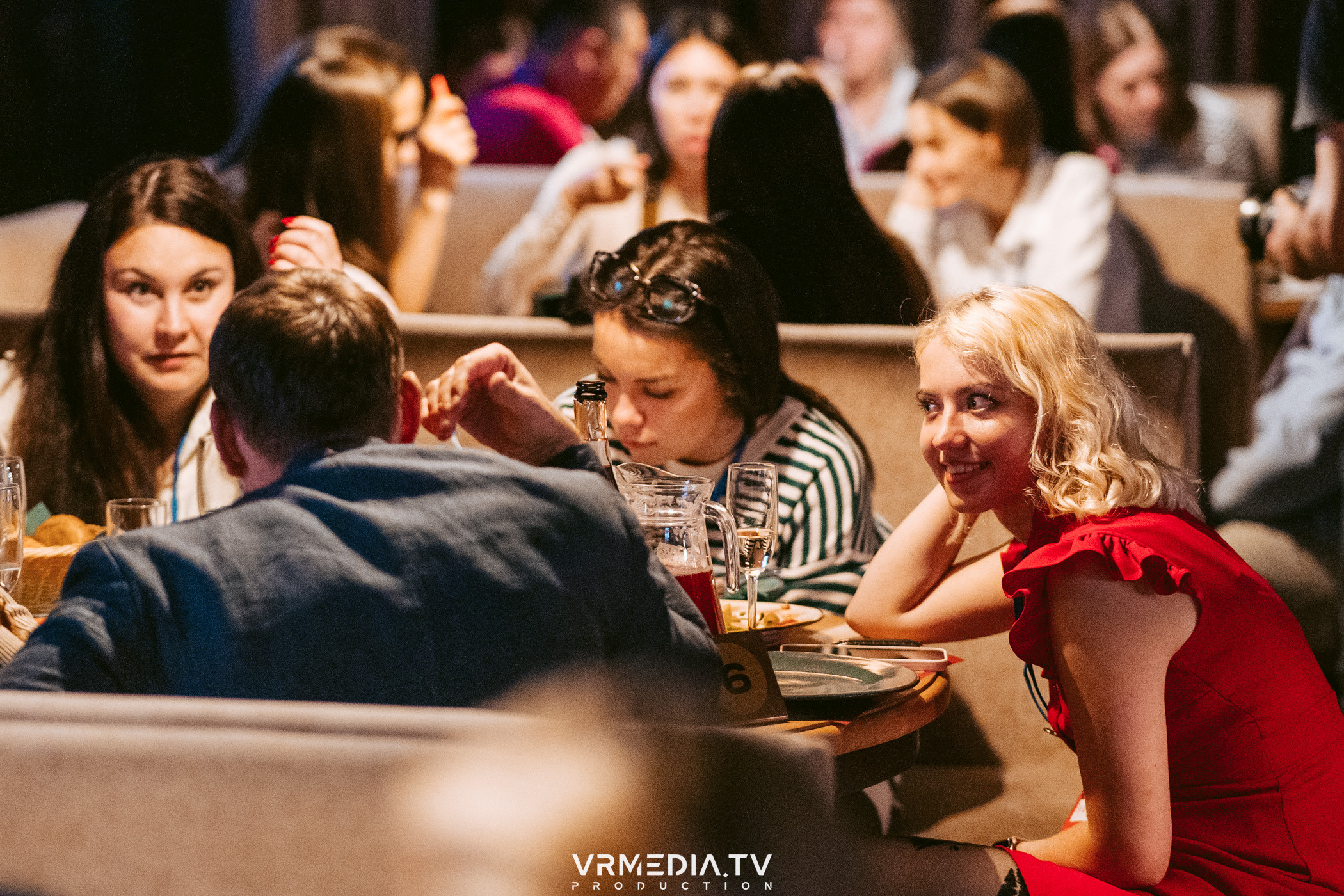 MAX КВИЗ. Клиентская игра «Выбери радио Кемерово»