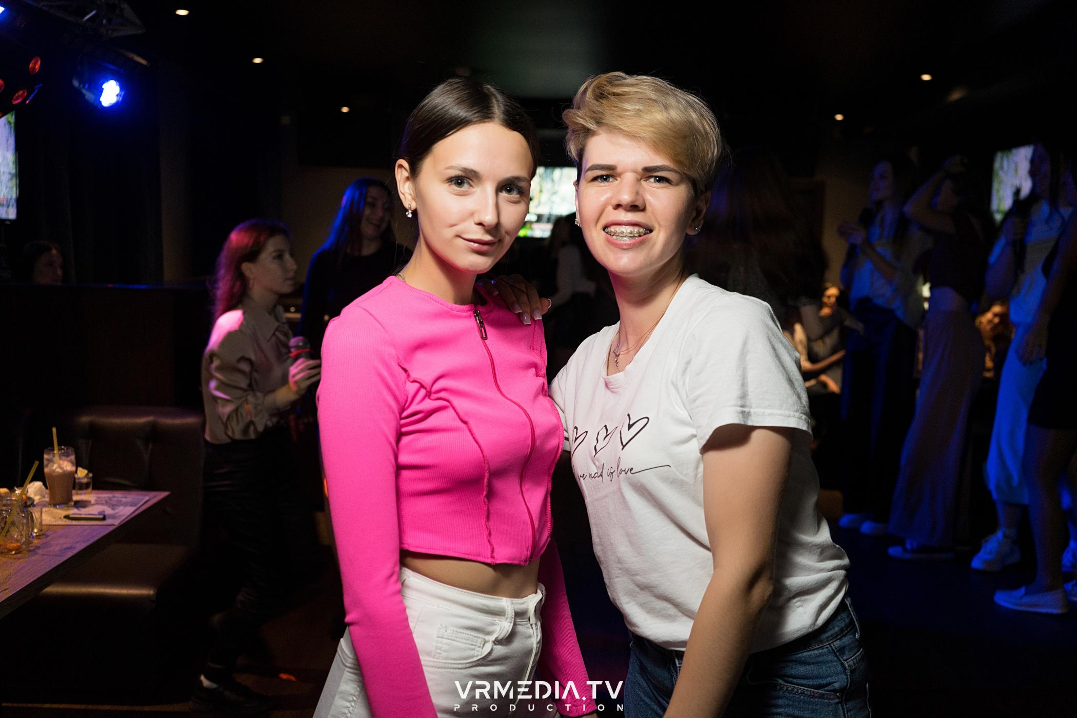 Выходные в баре «DOSKI»