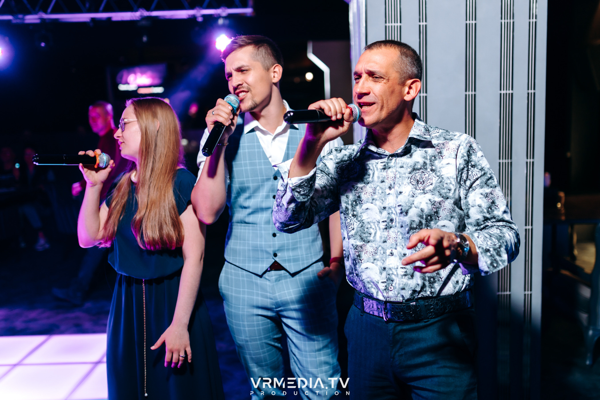 YOU ARE BEAUTIFUL в караоке-баре «Volna»