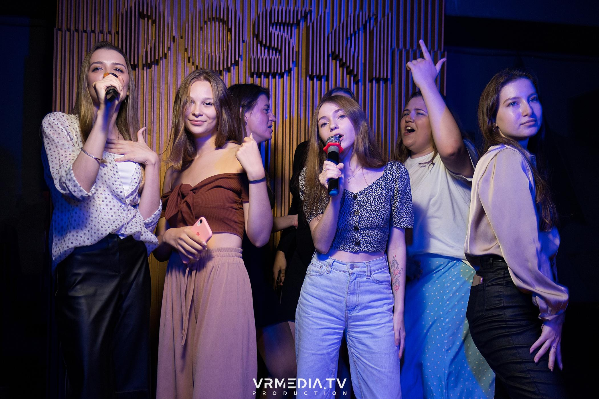 Выходные в баре «DOSKI»