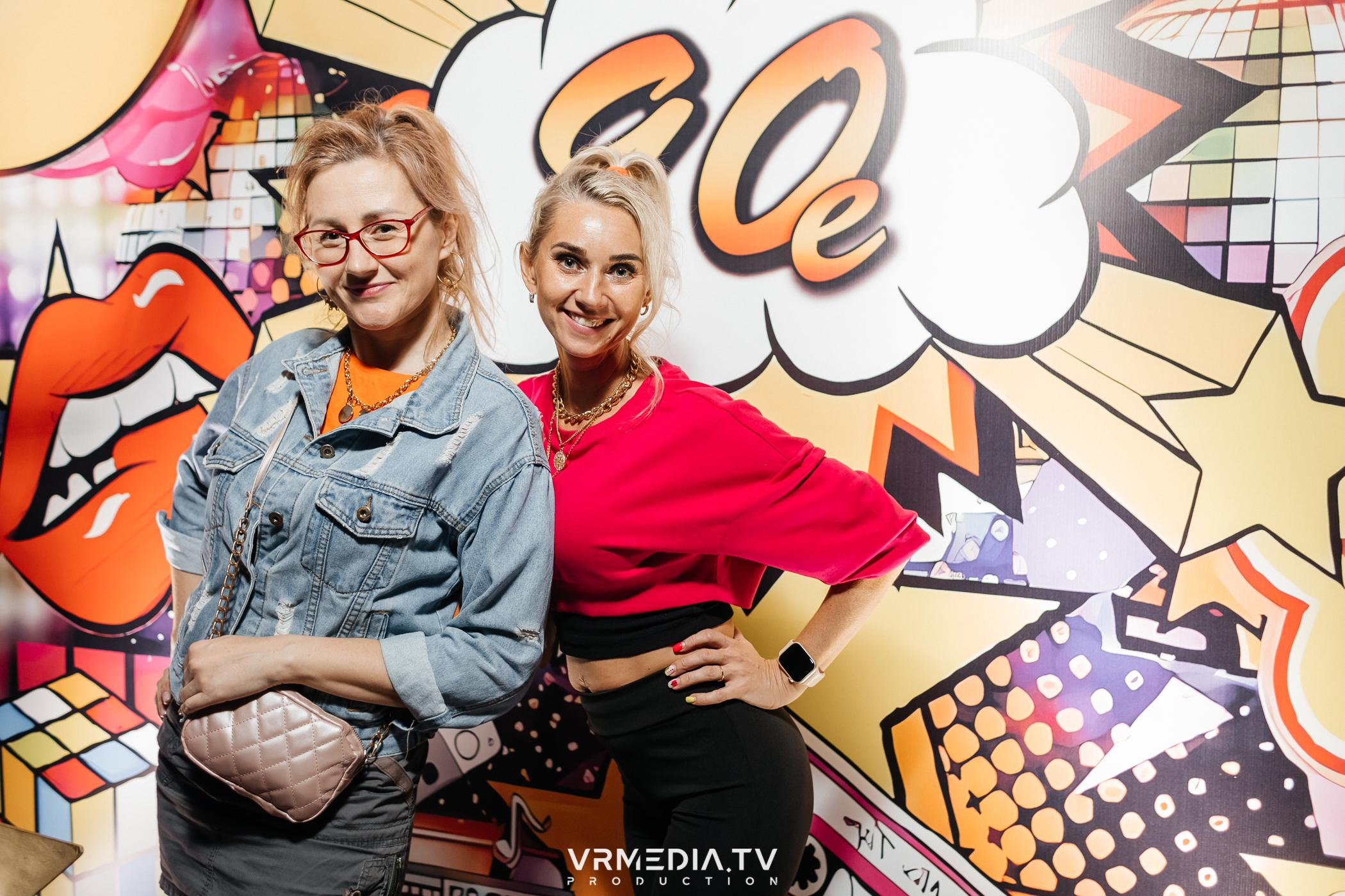 Дискотека 90-х в ресторане «Империя»