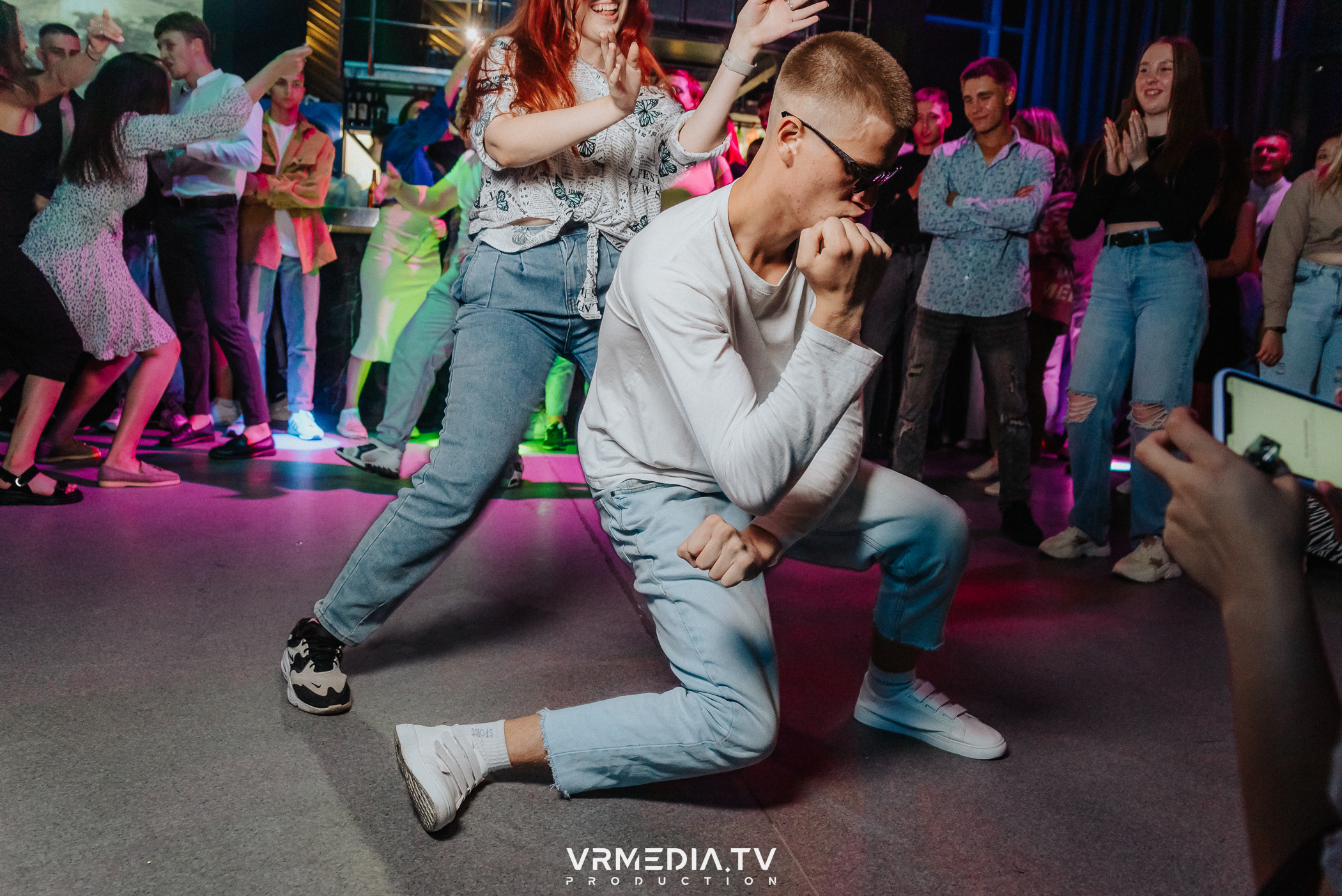 Выходные в баре «DOSKI»