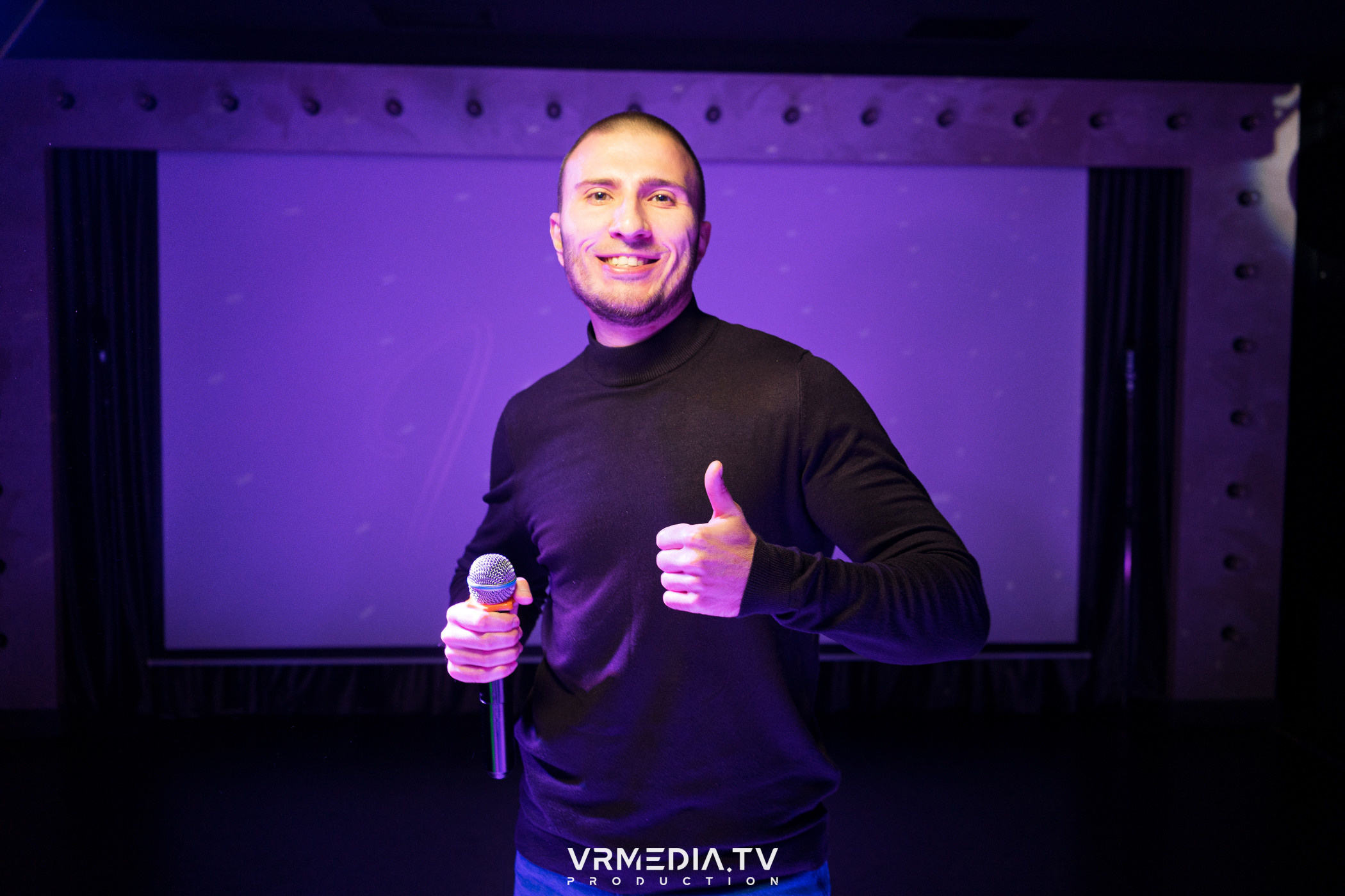 THE GOLD VOICE в караоке-баре «Volna»