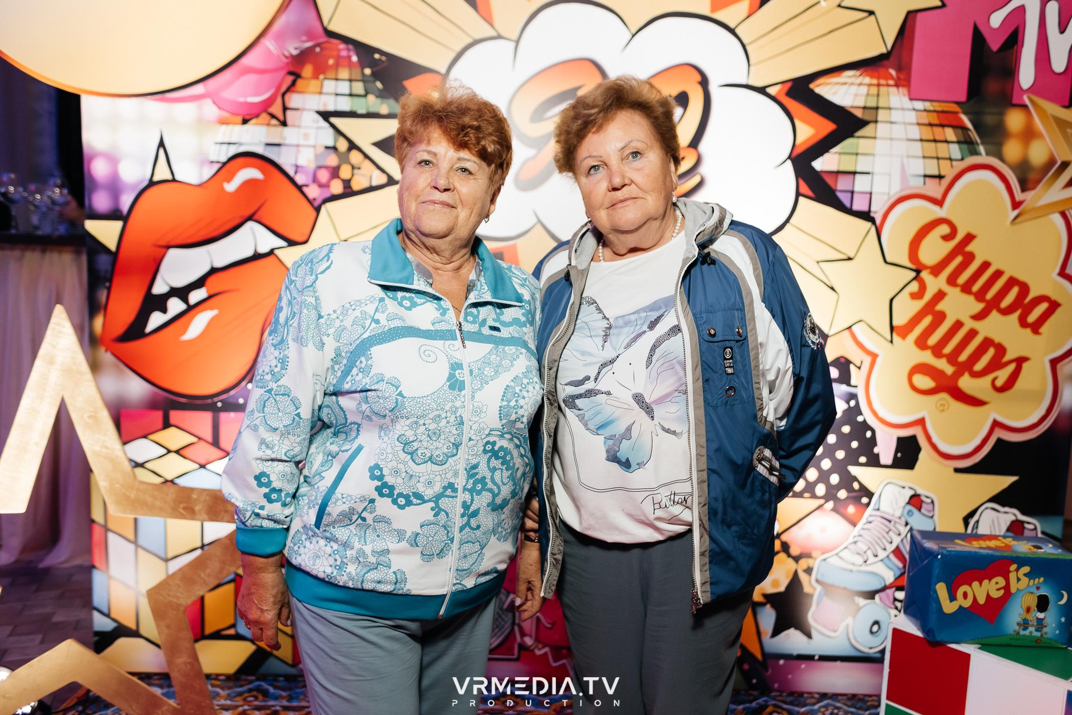 Дискотека 90-х в ресторане «Империя»