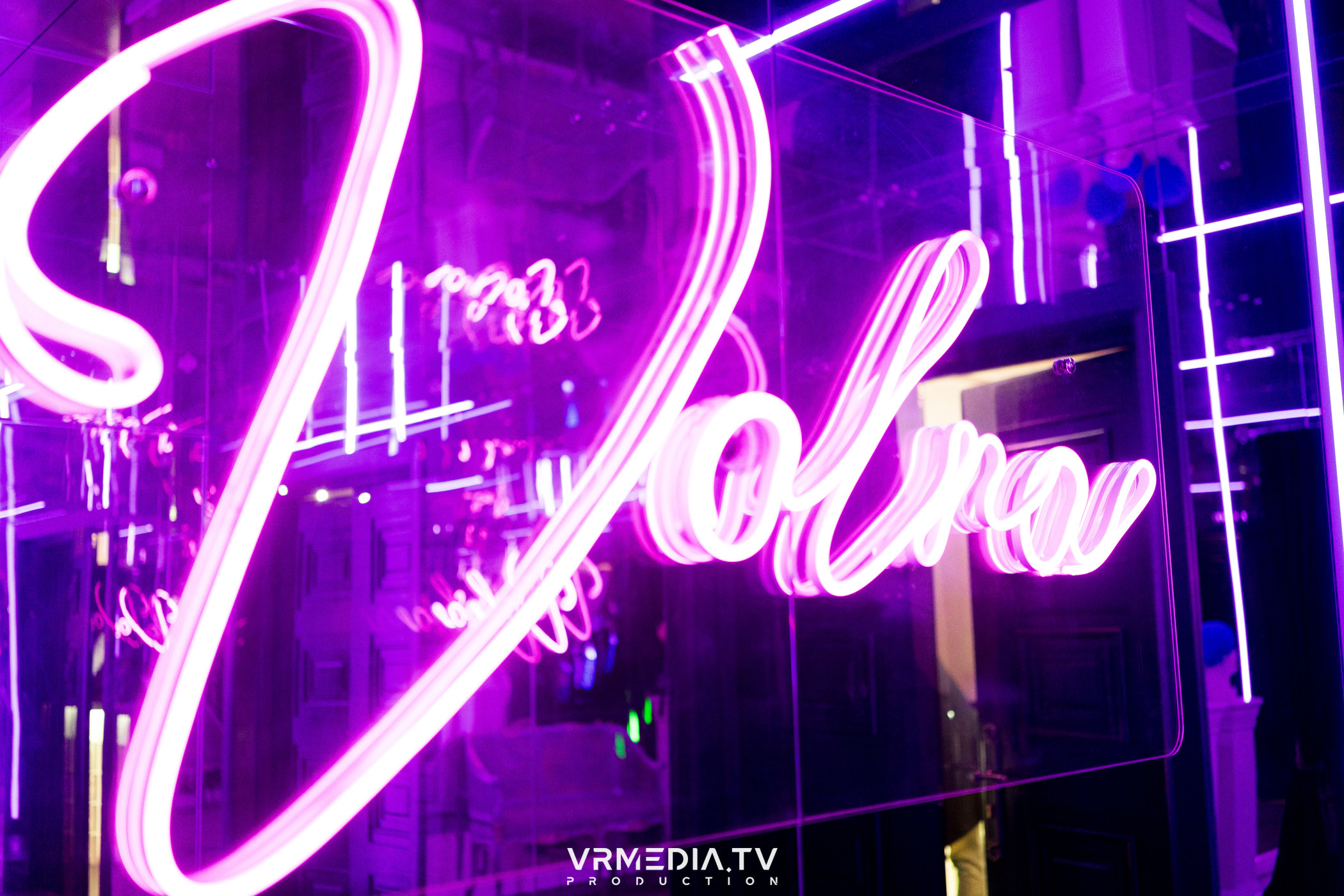 THE GOLD VOICE в караоке-баре «Volna»