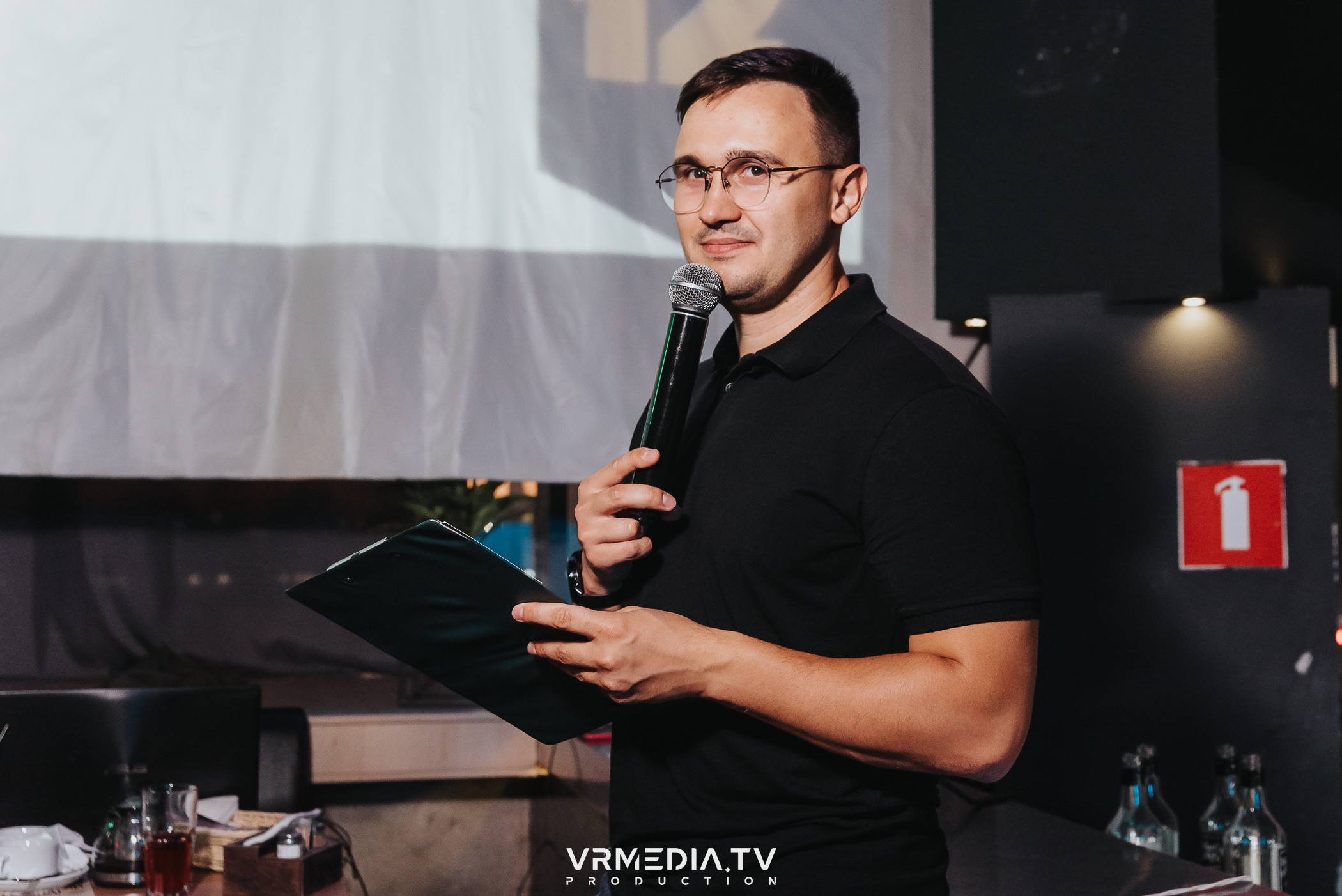 WoW QuiZ в баре «Друзья»