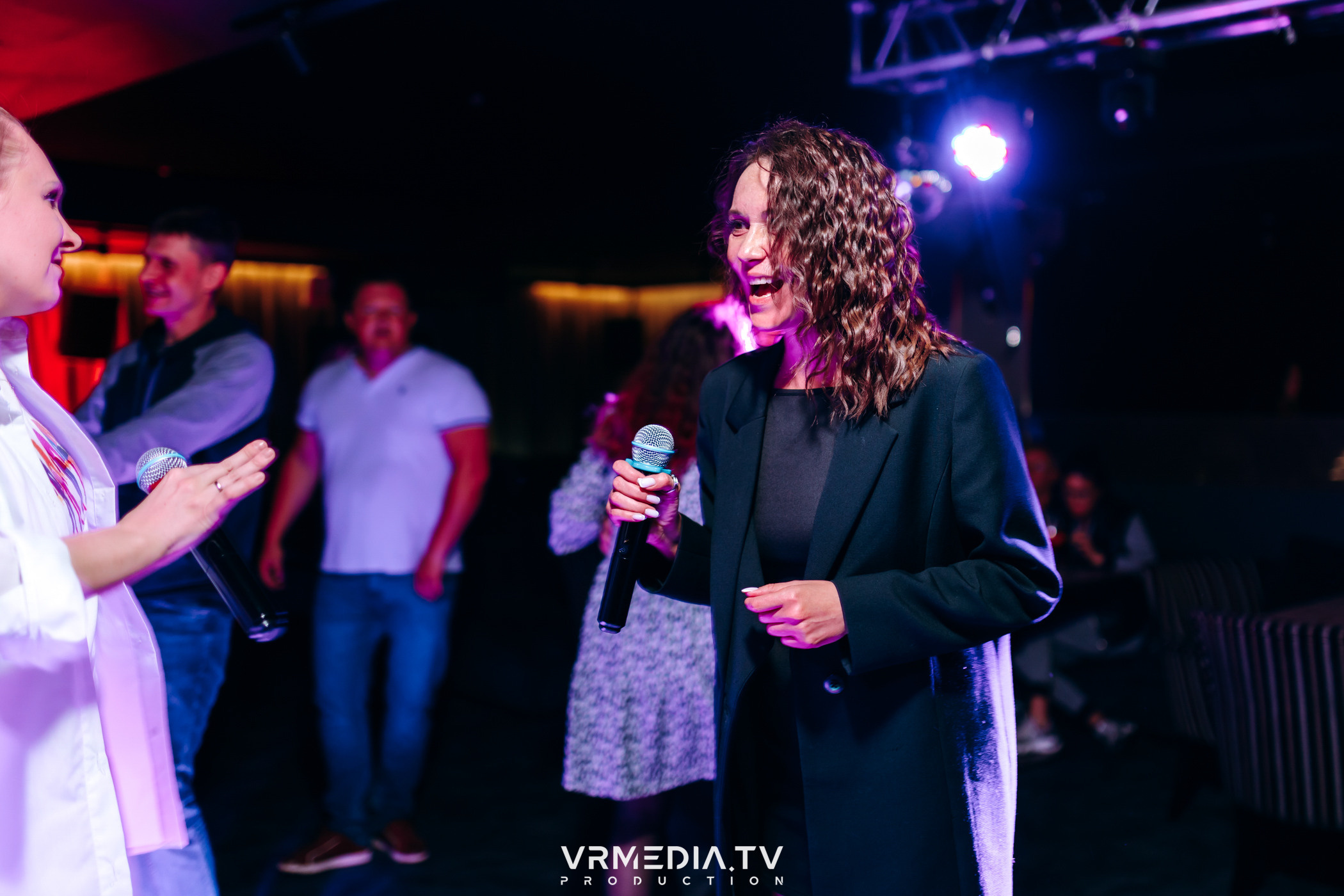 YOU ARE BEAUTIFUL в караоке-баре «Volna»