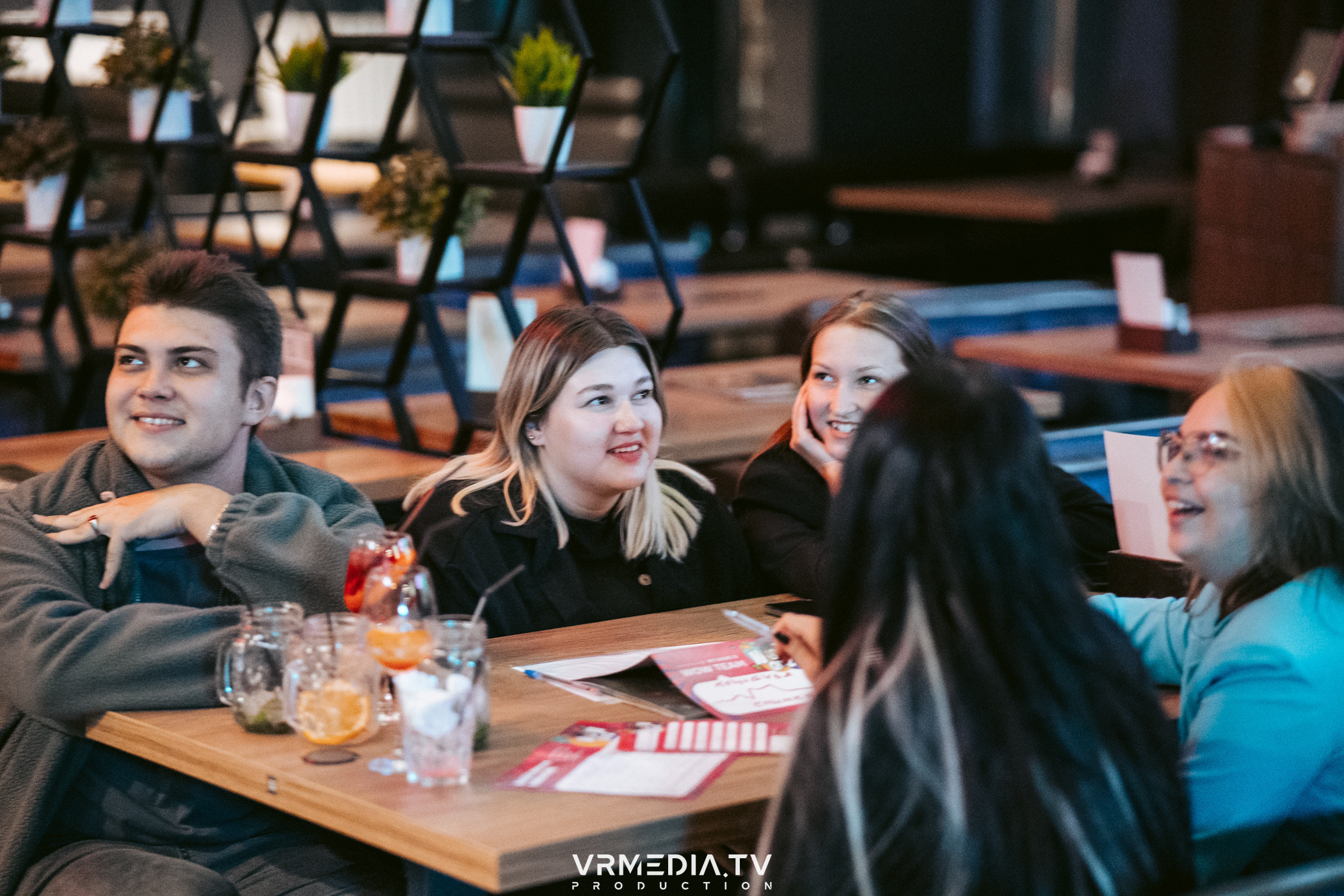 WoW QuiZ в баре «Друзья»