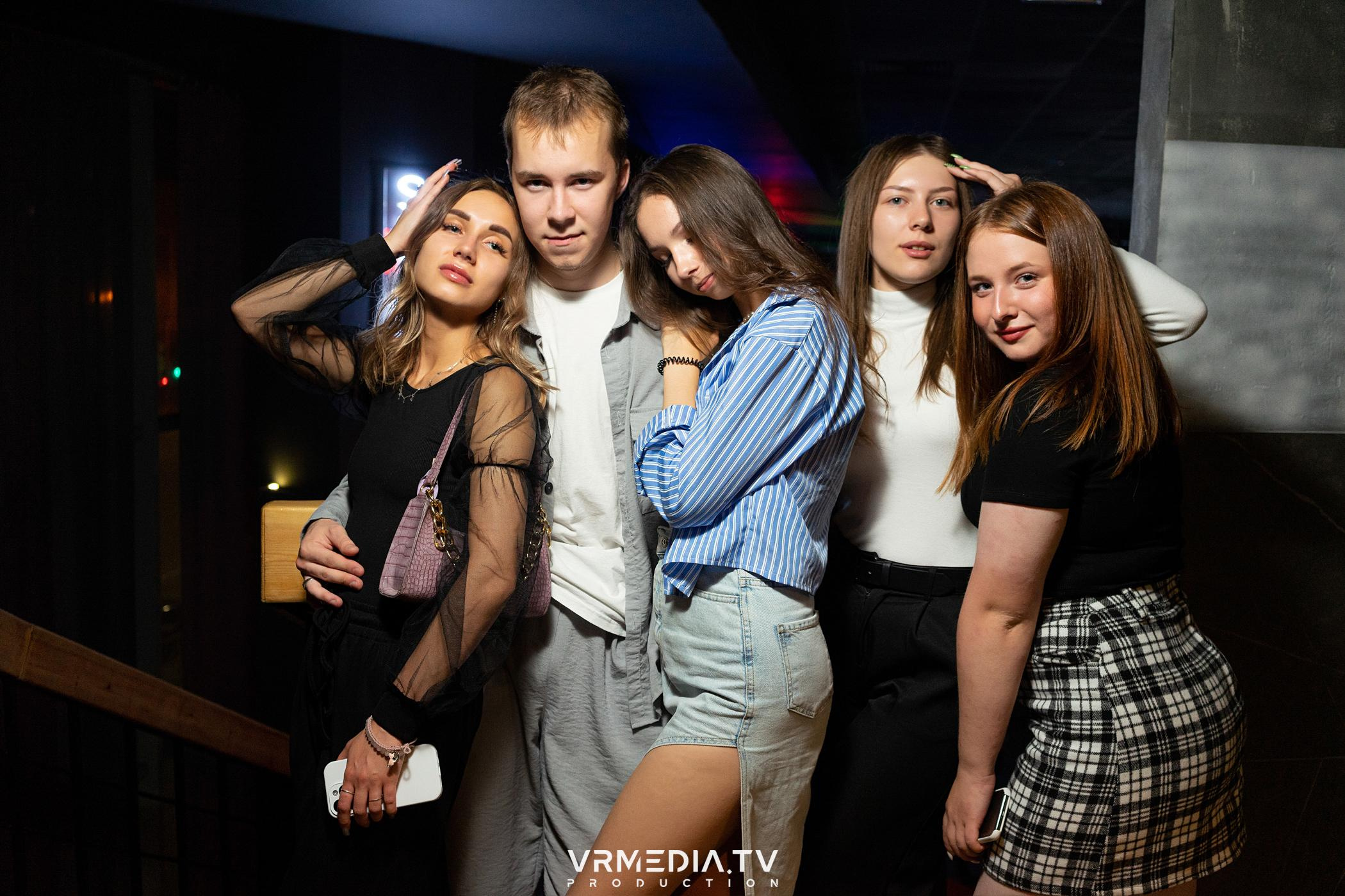 Выходные в баре «DOSKI»