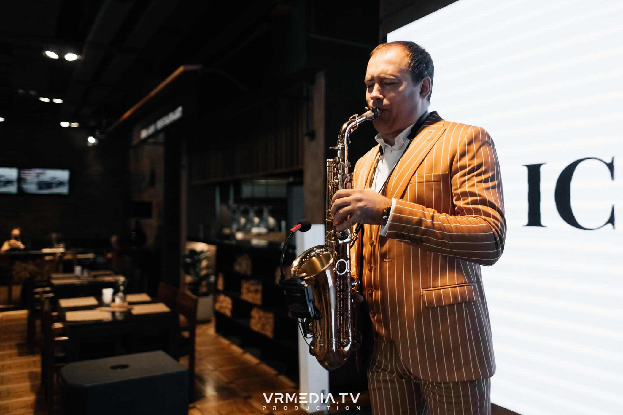 Презентация женского глянцевого журнала ICON SIBERIA MAG