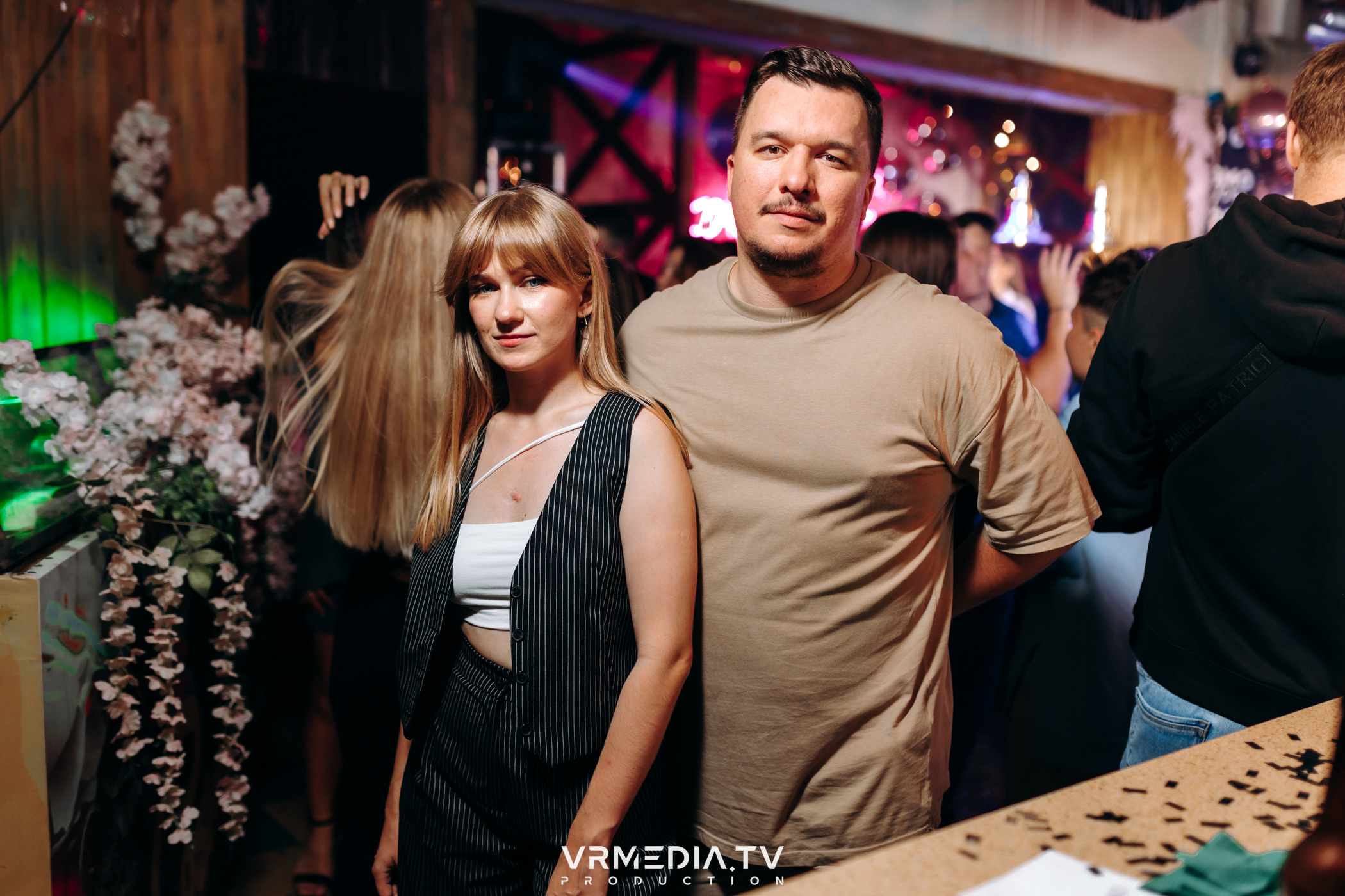 Бару «Cosmo» — 8 лет!