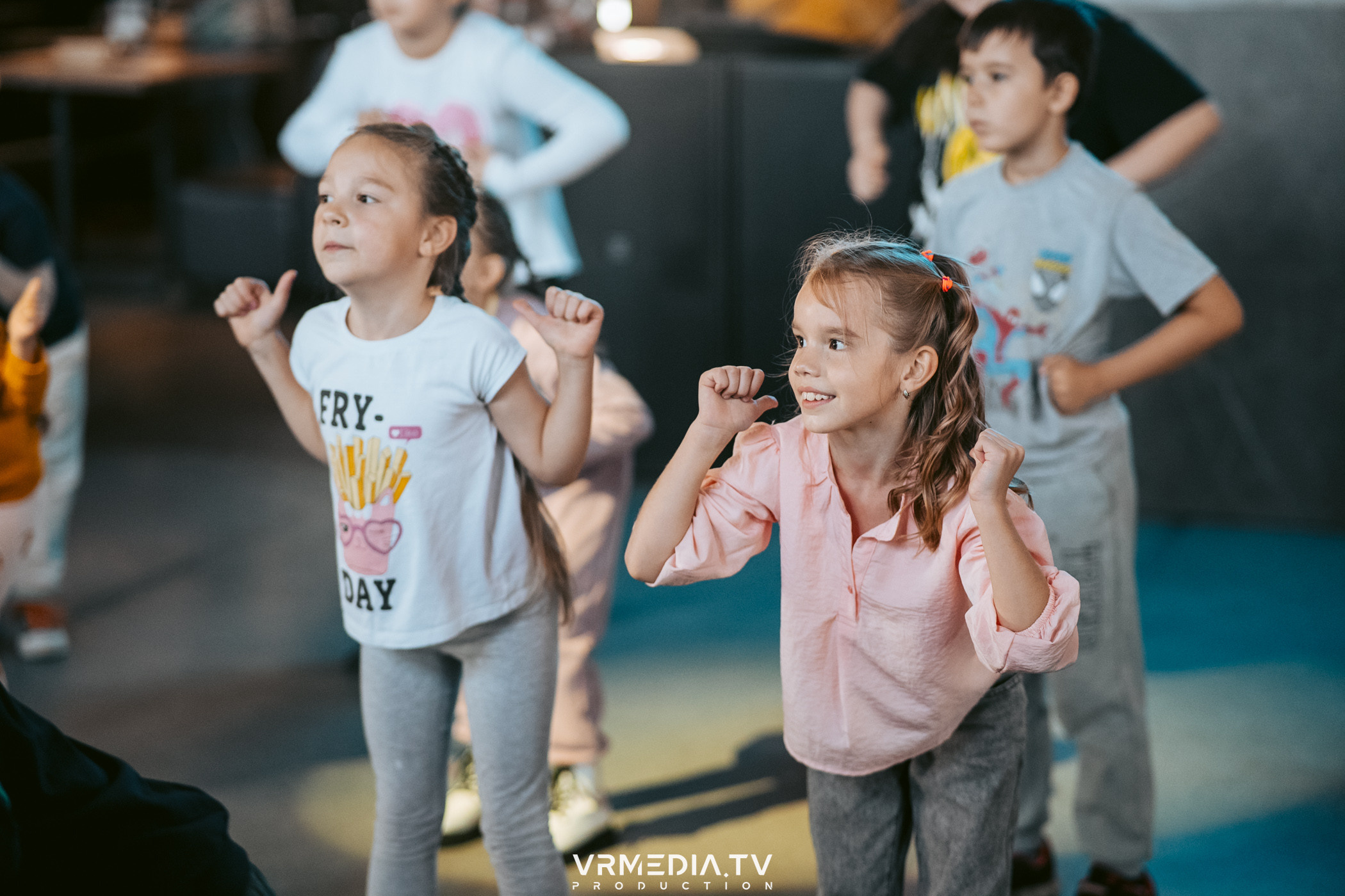 Baby time в баре «Друзья»