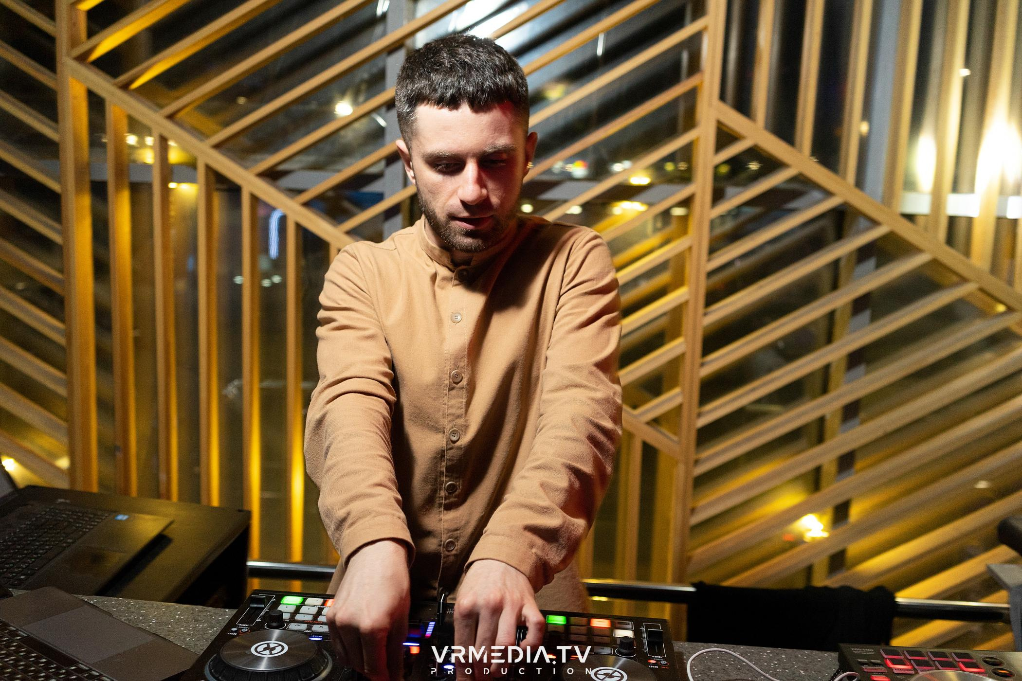 Выходные в баре «DOSKI»