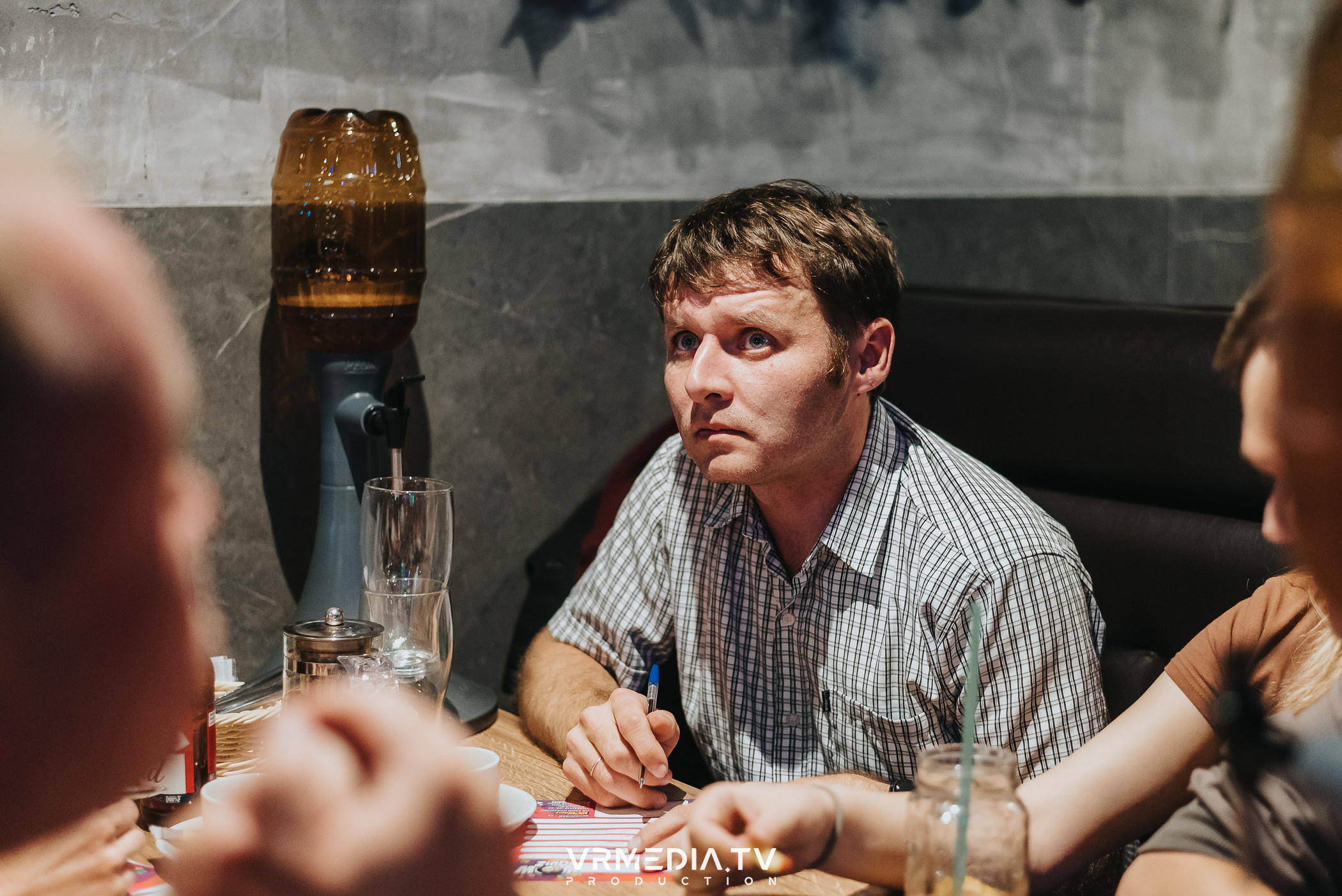 WoW QuiZ в баре «Друзья»