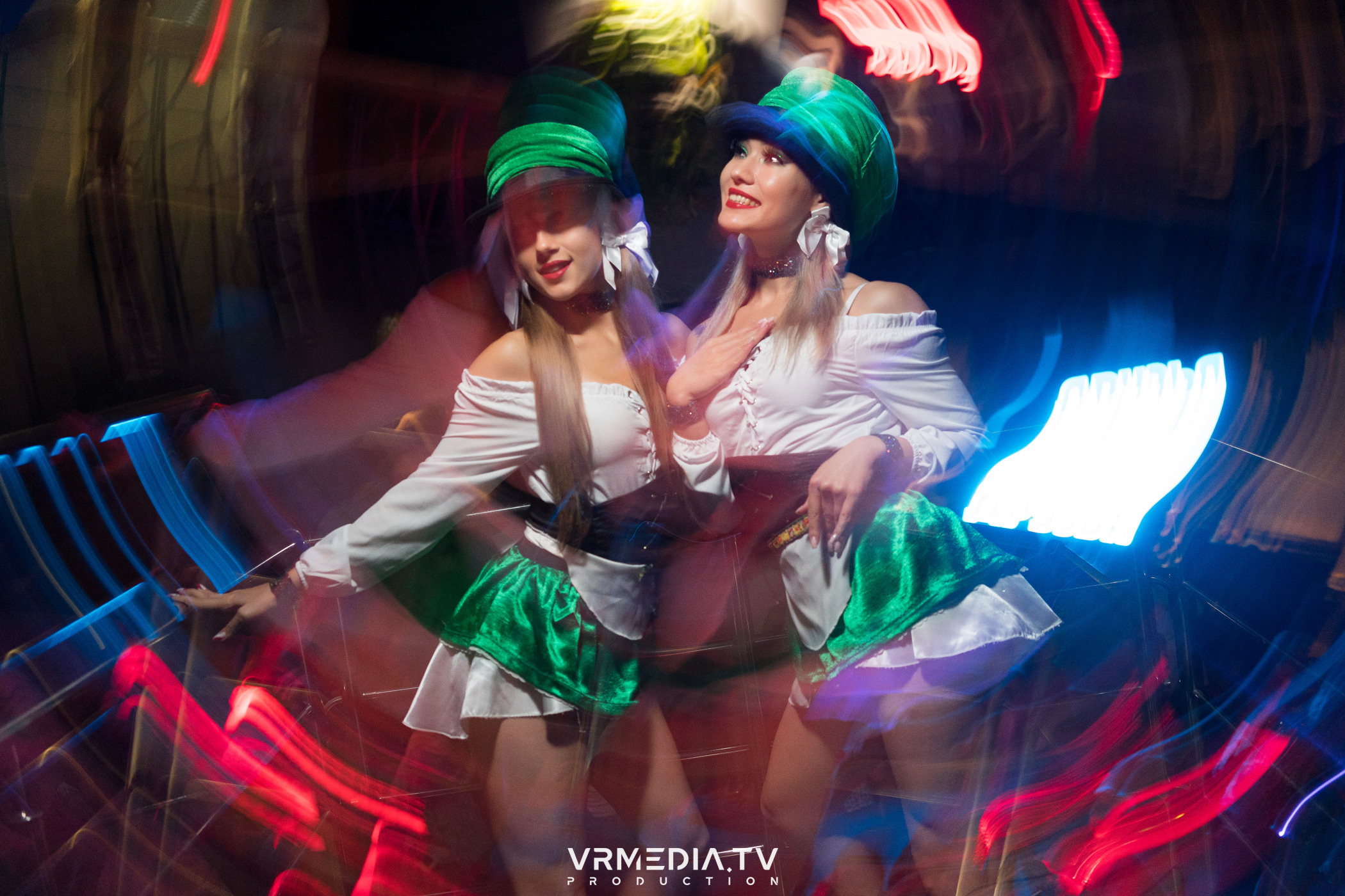 Октоберфест в баре «Друзья»