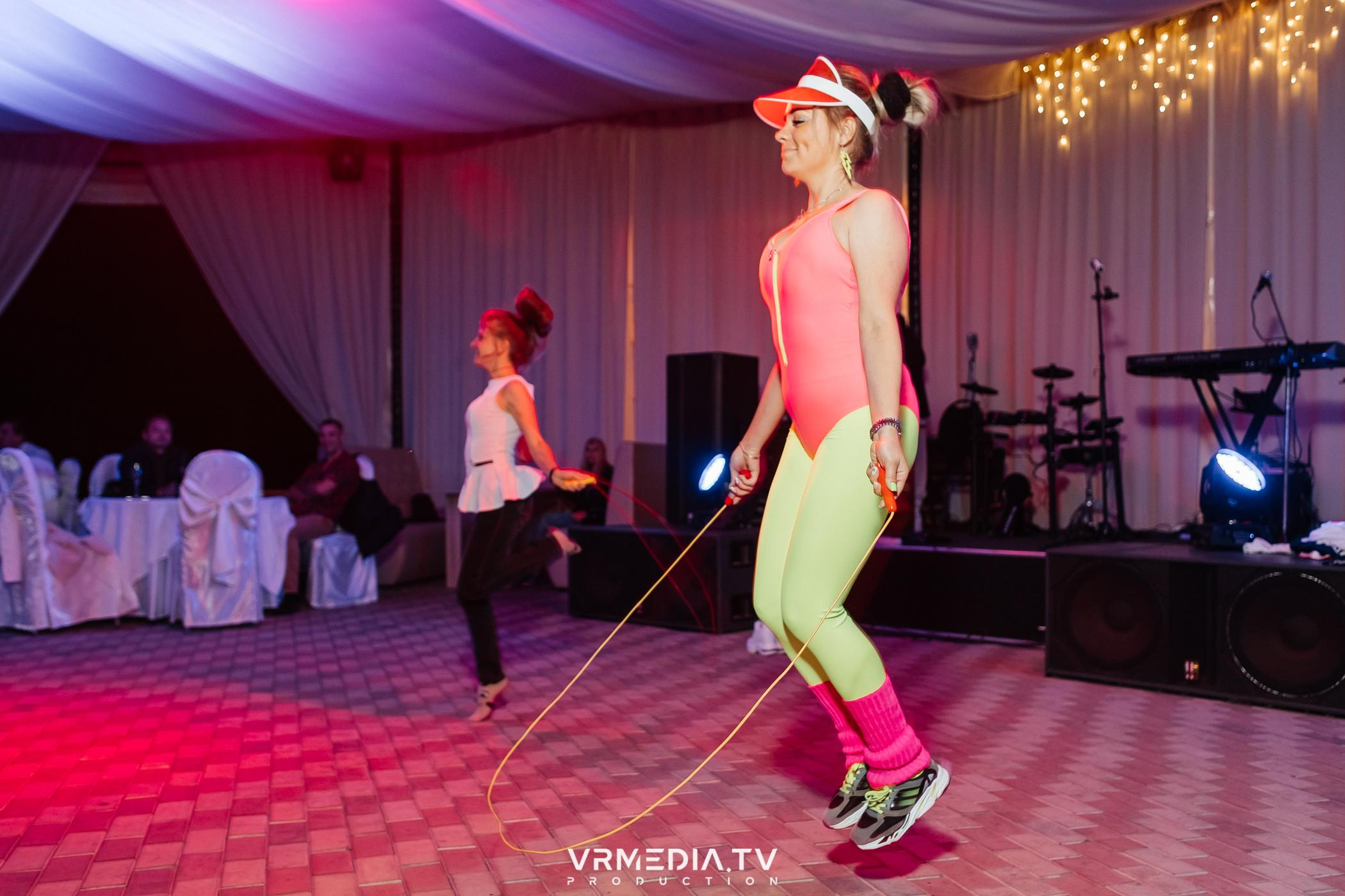 Дискотека 90-х в ресторане «Империя»