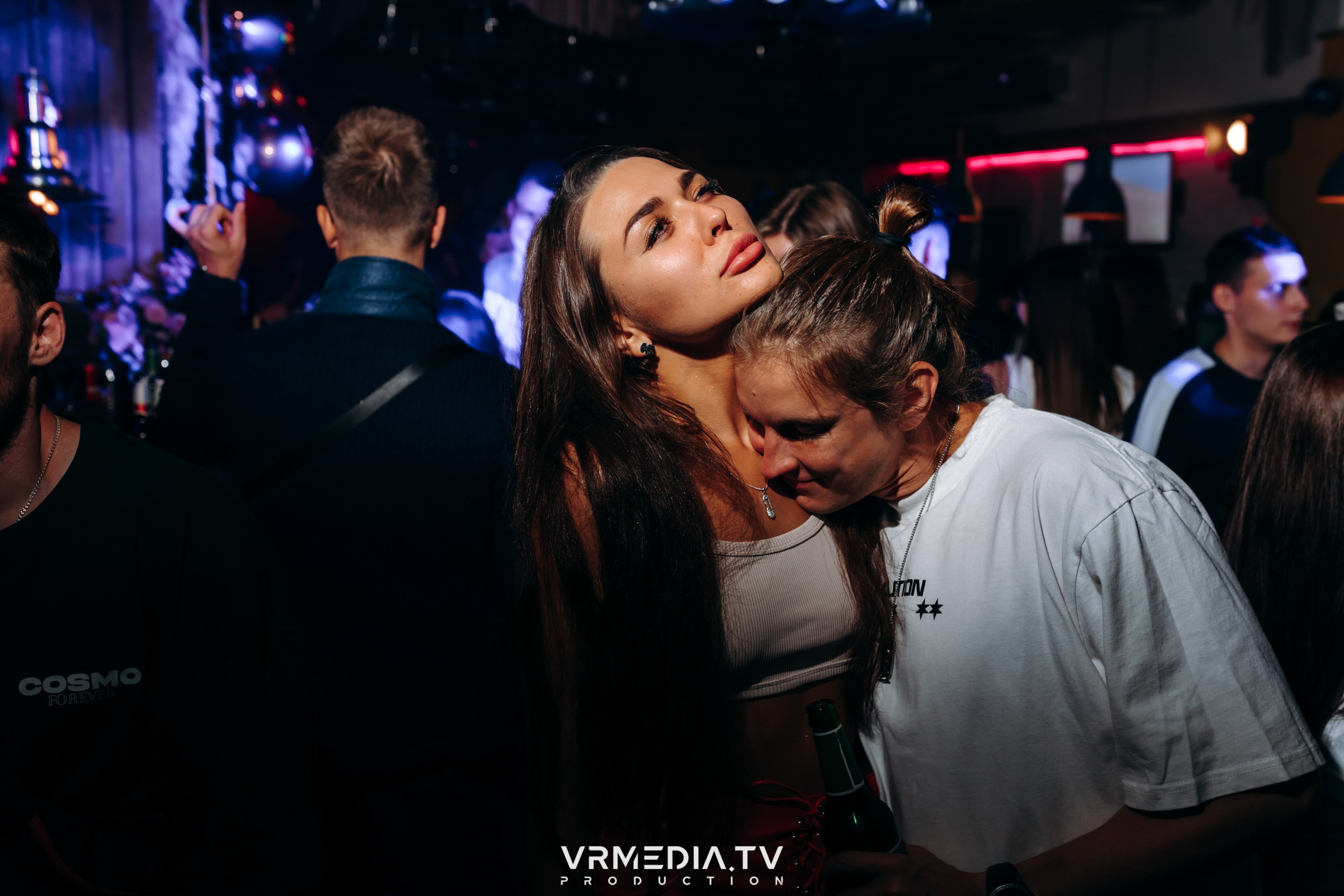 Бару «Cosmo» — 8 лет!