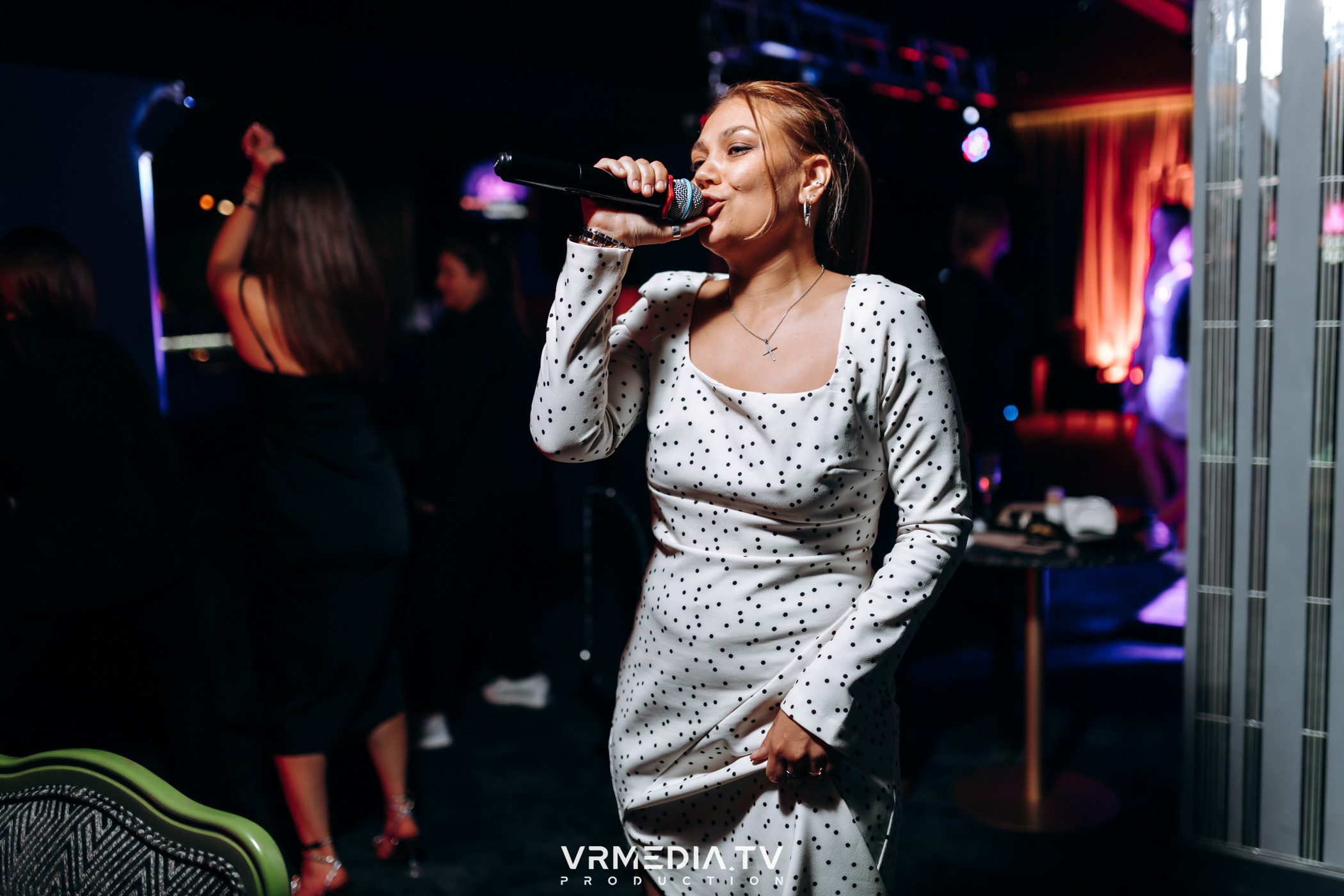 «Black Out» в караоке-баре «Volna»