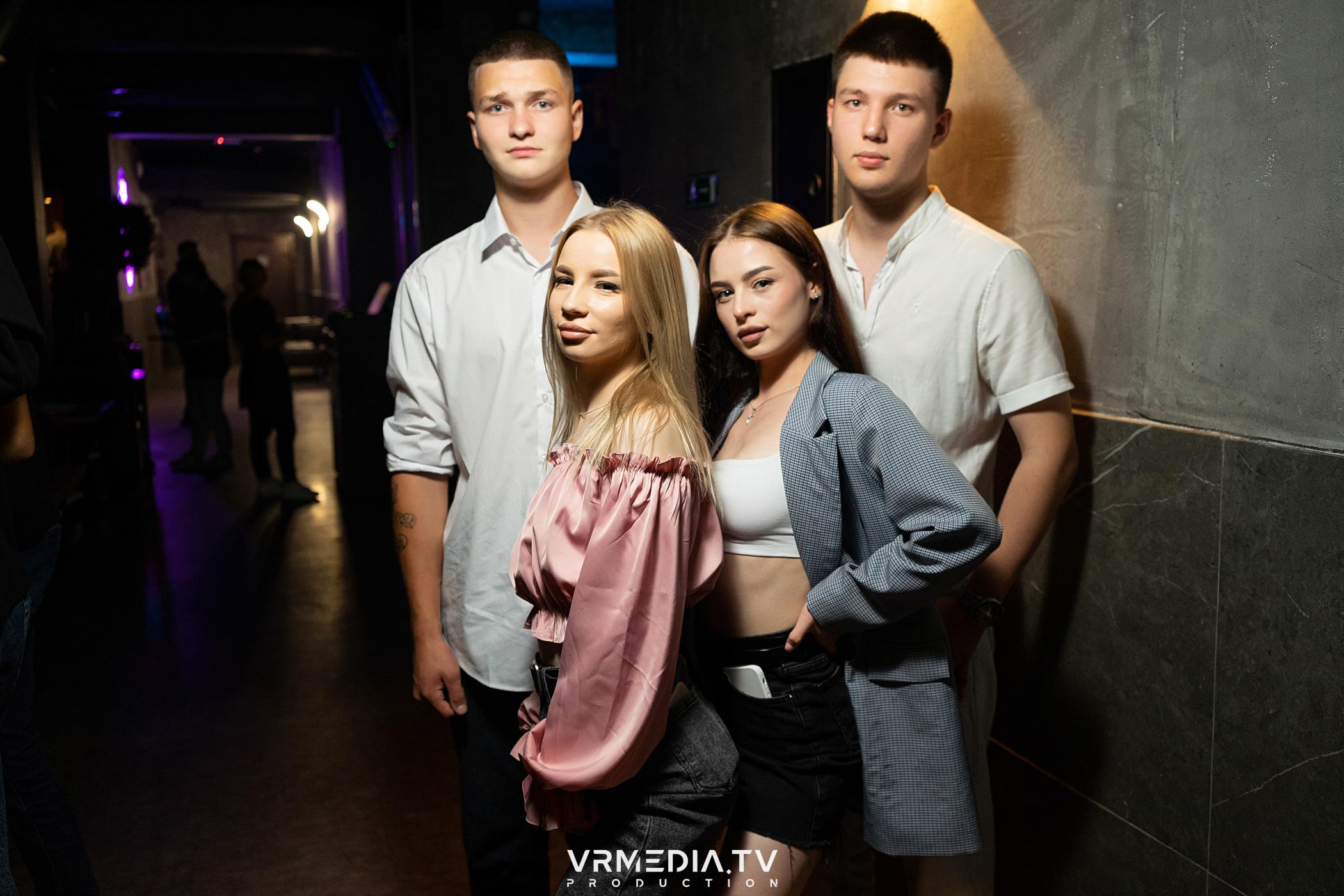 Выходные в баре «DOSKI»