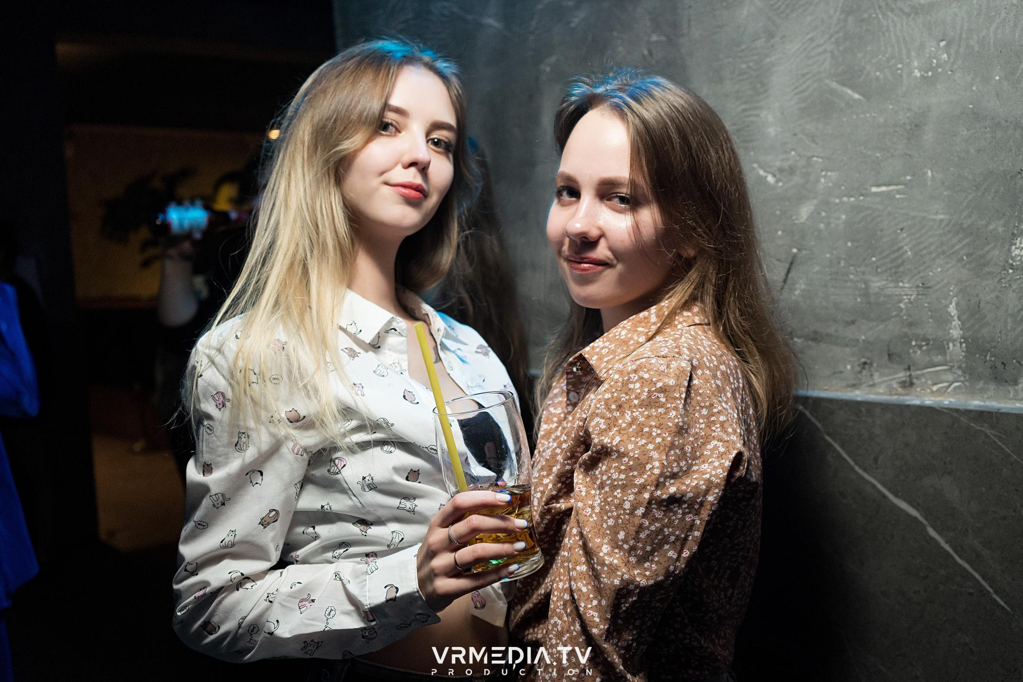 Выходные в баре «DOSKI»