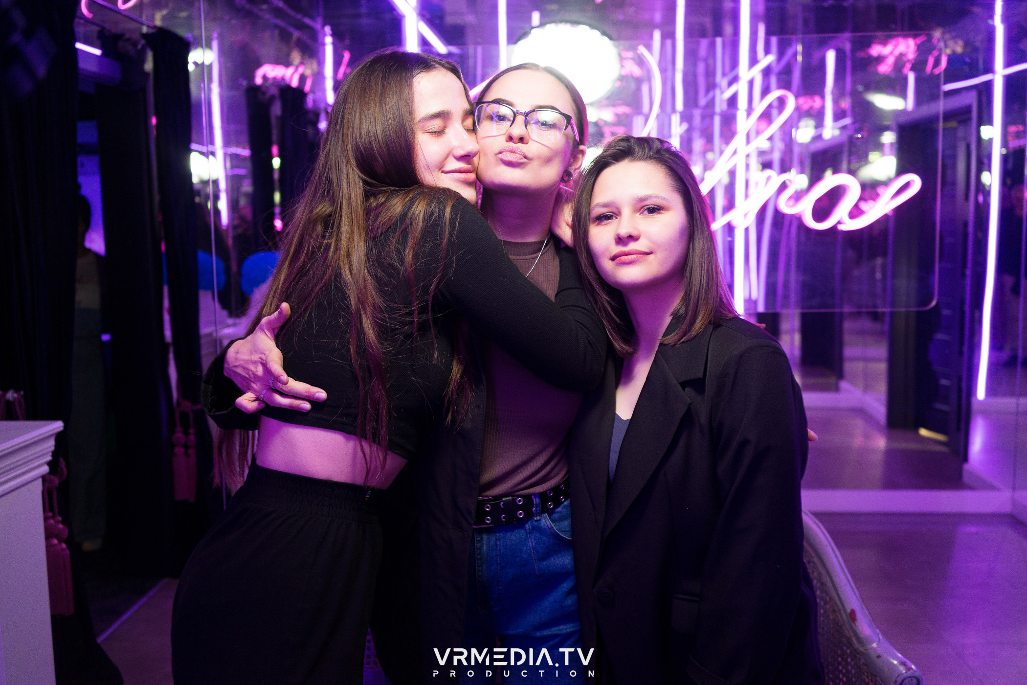 THE GOLD VOICE в караоке-баре «Volna»