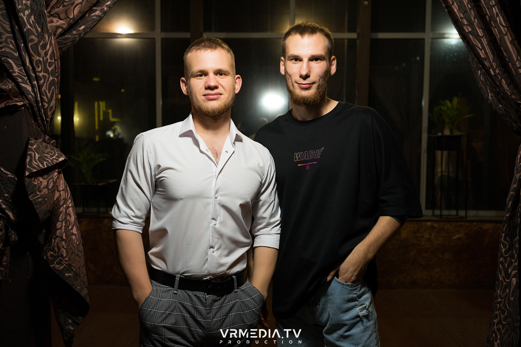 Выходные в баре «Друзья»