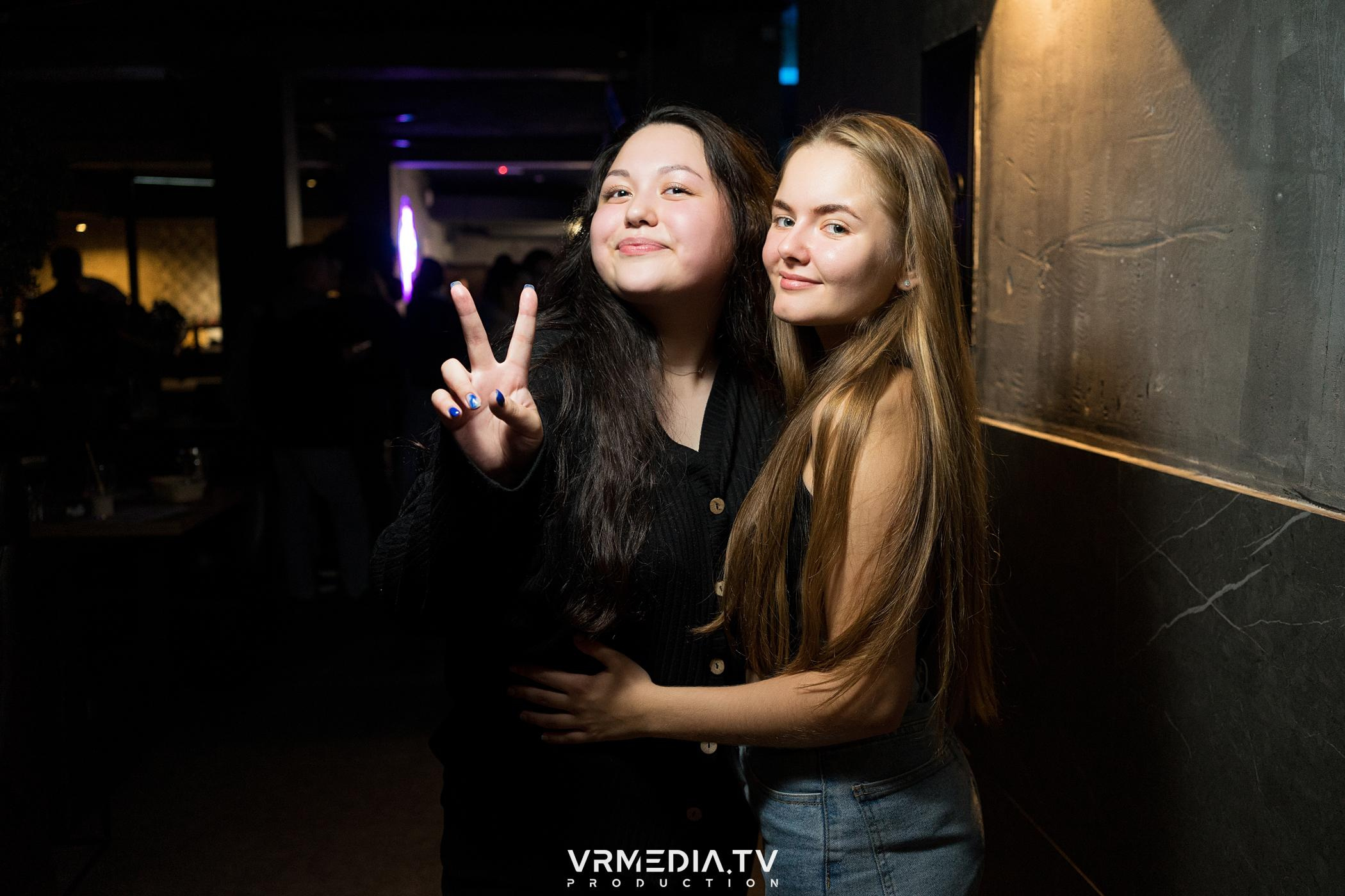 Выходные в баре «DOSKI»