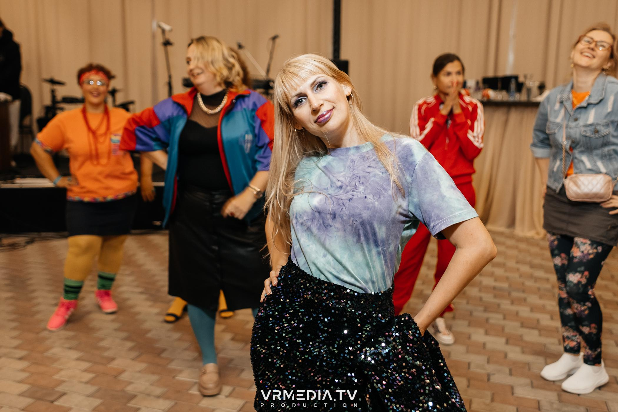 Дискотека 90-х в ресторане «Империя»