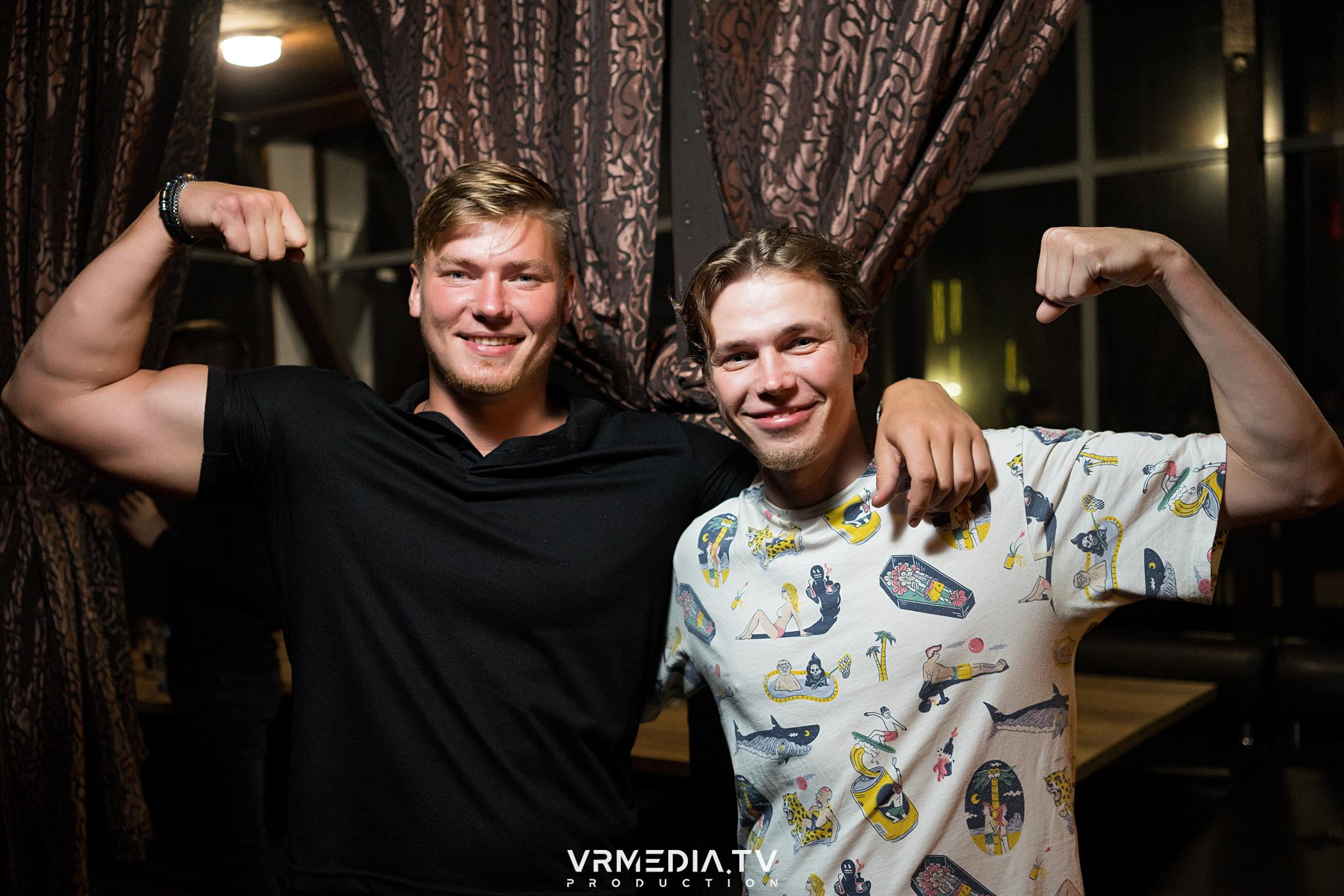 Выходные в баре «DOSKI»