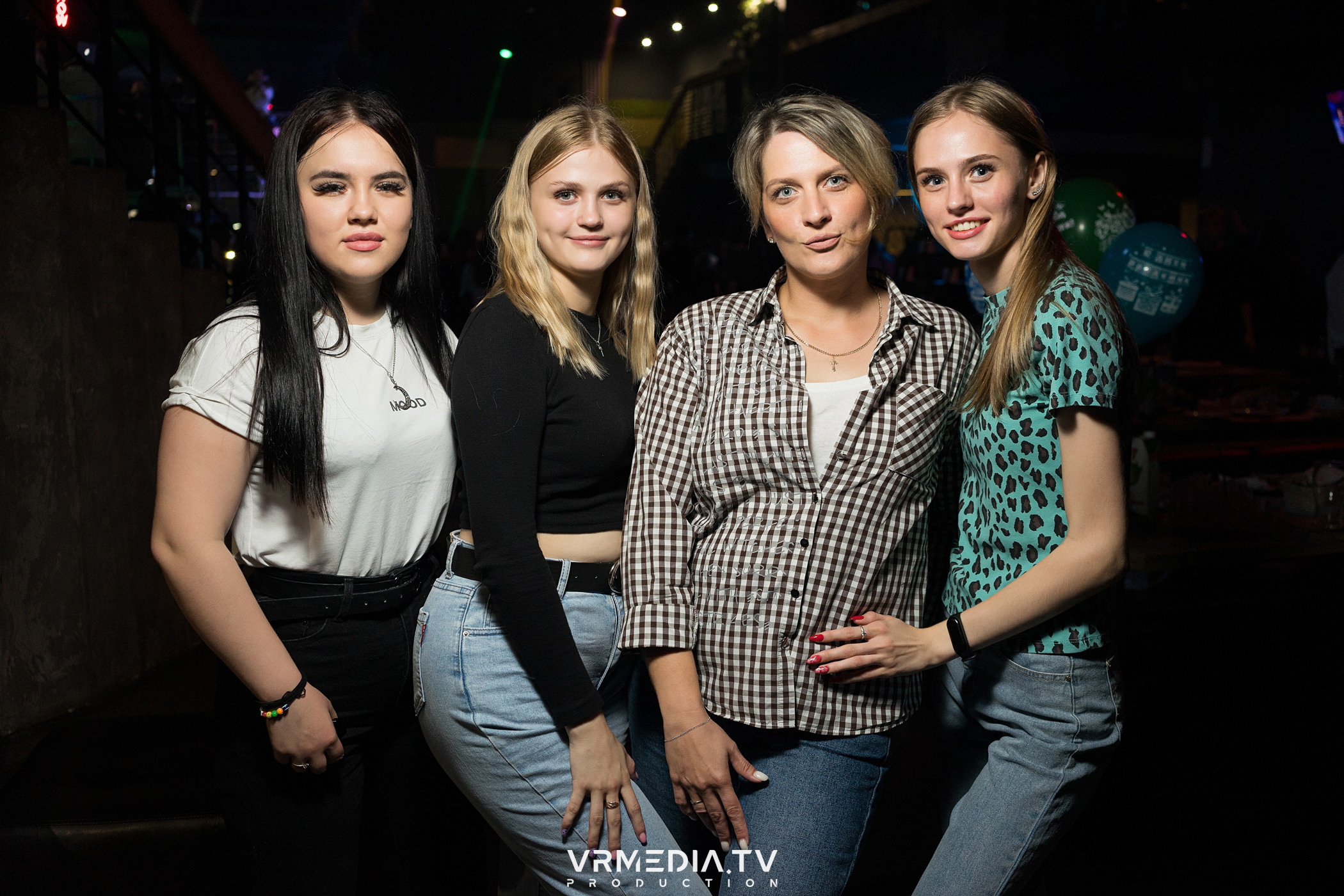 Выходные в баре «DOSKI»