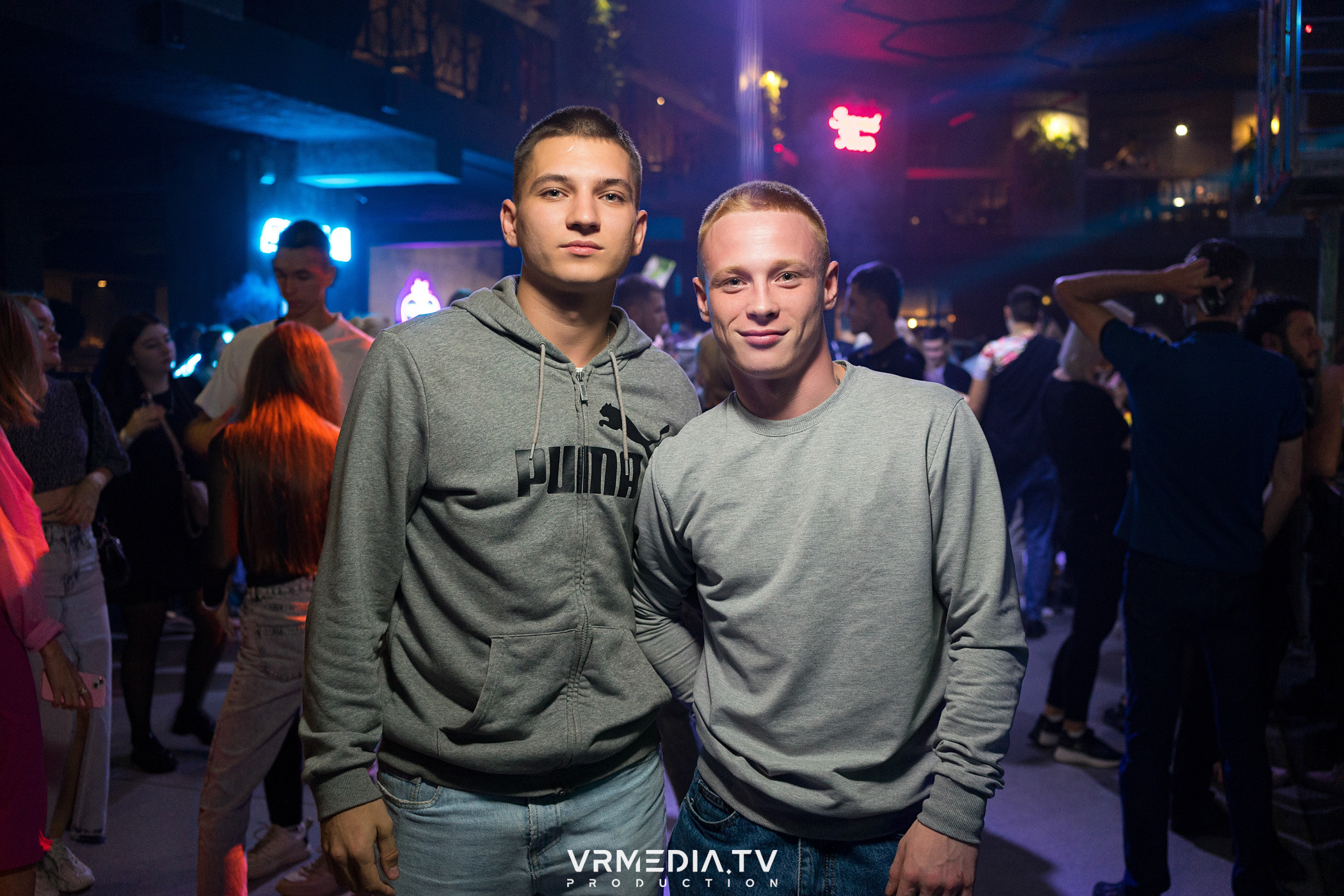 Выходные в баре «Друзья»