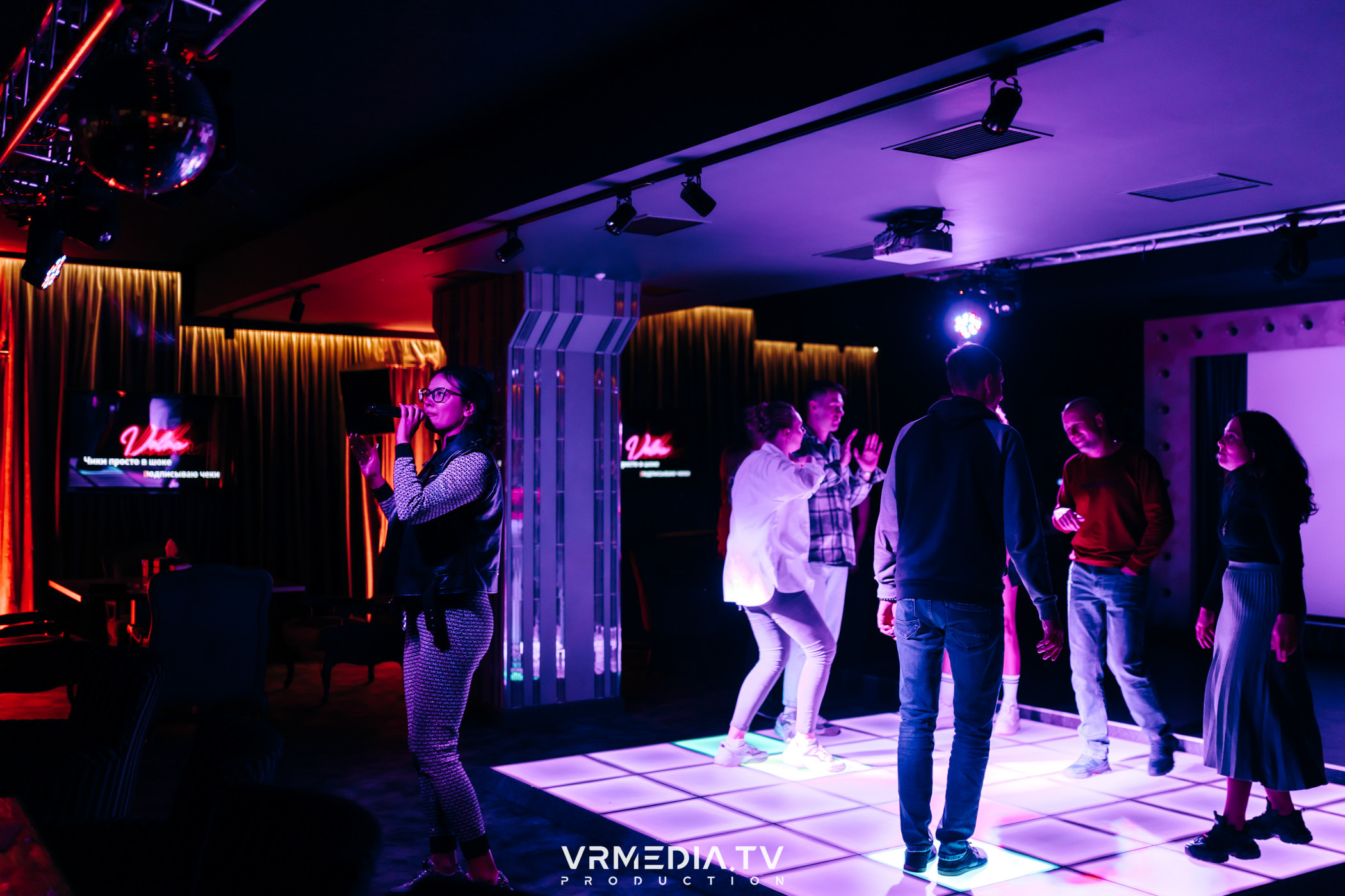 YOU ARE BEAUTIFUL в караоке-баре «Volna»