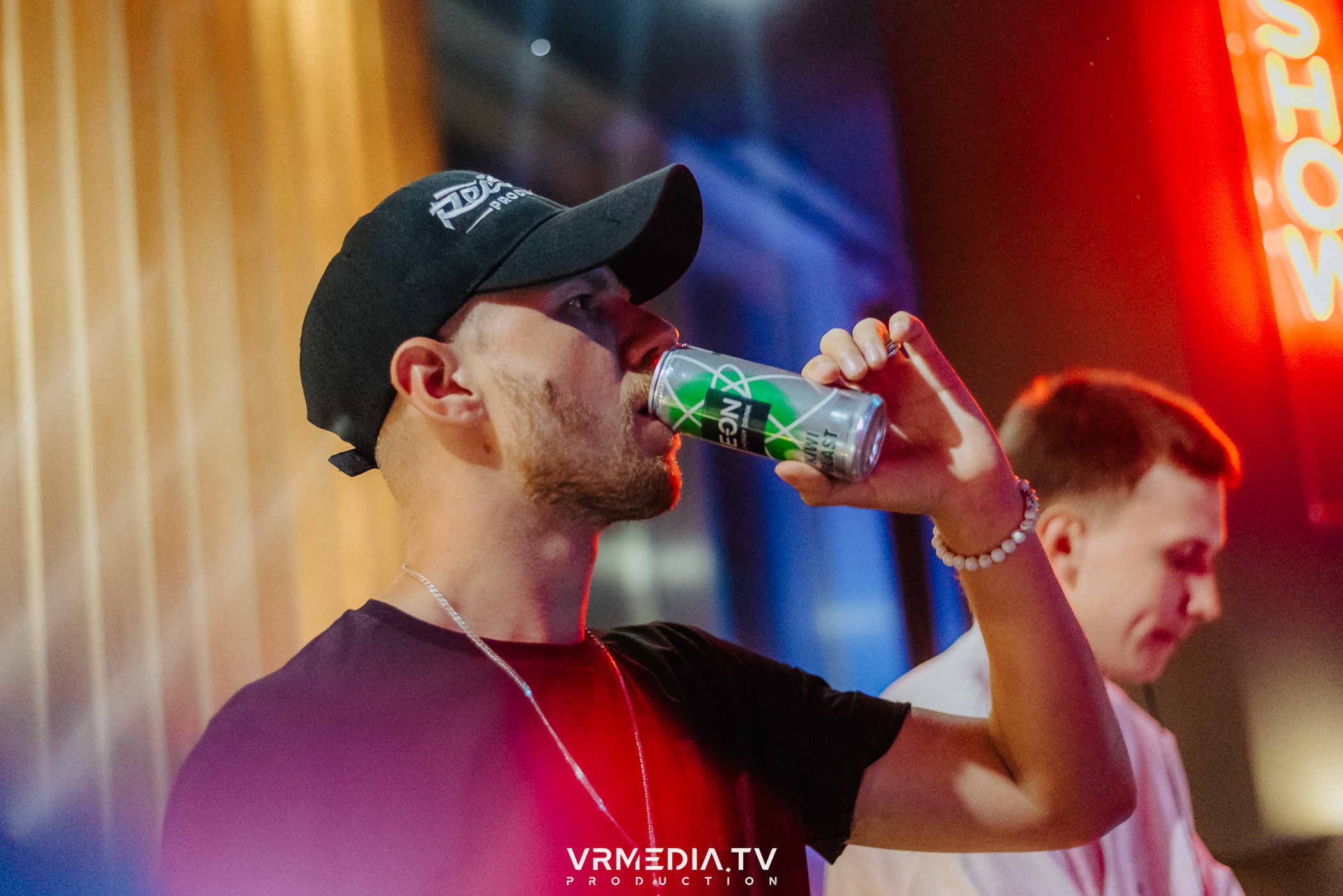 Выходные в баре «DOSKI»