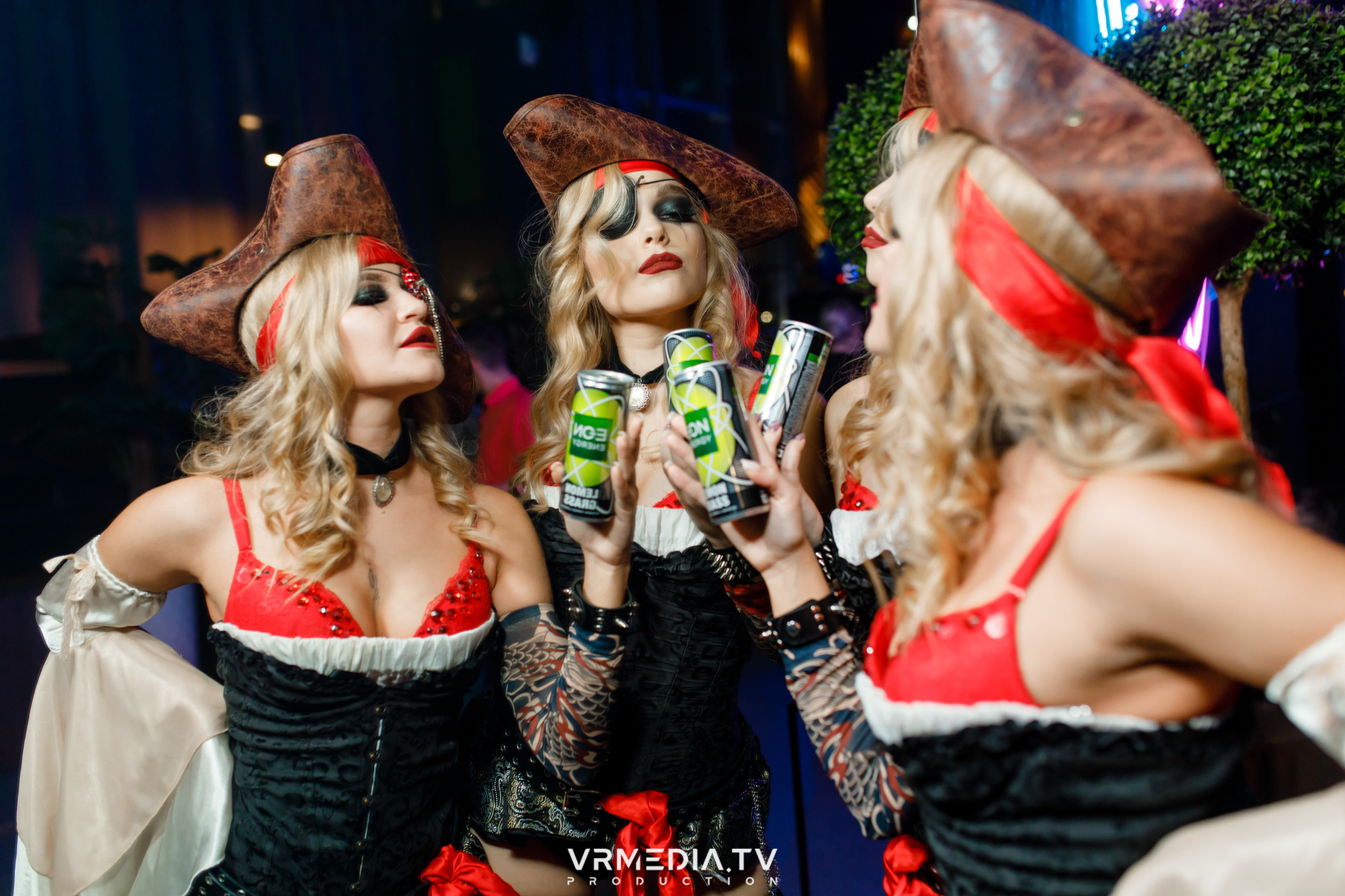 Выходные в баре «Друзья»