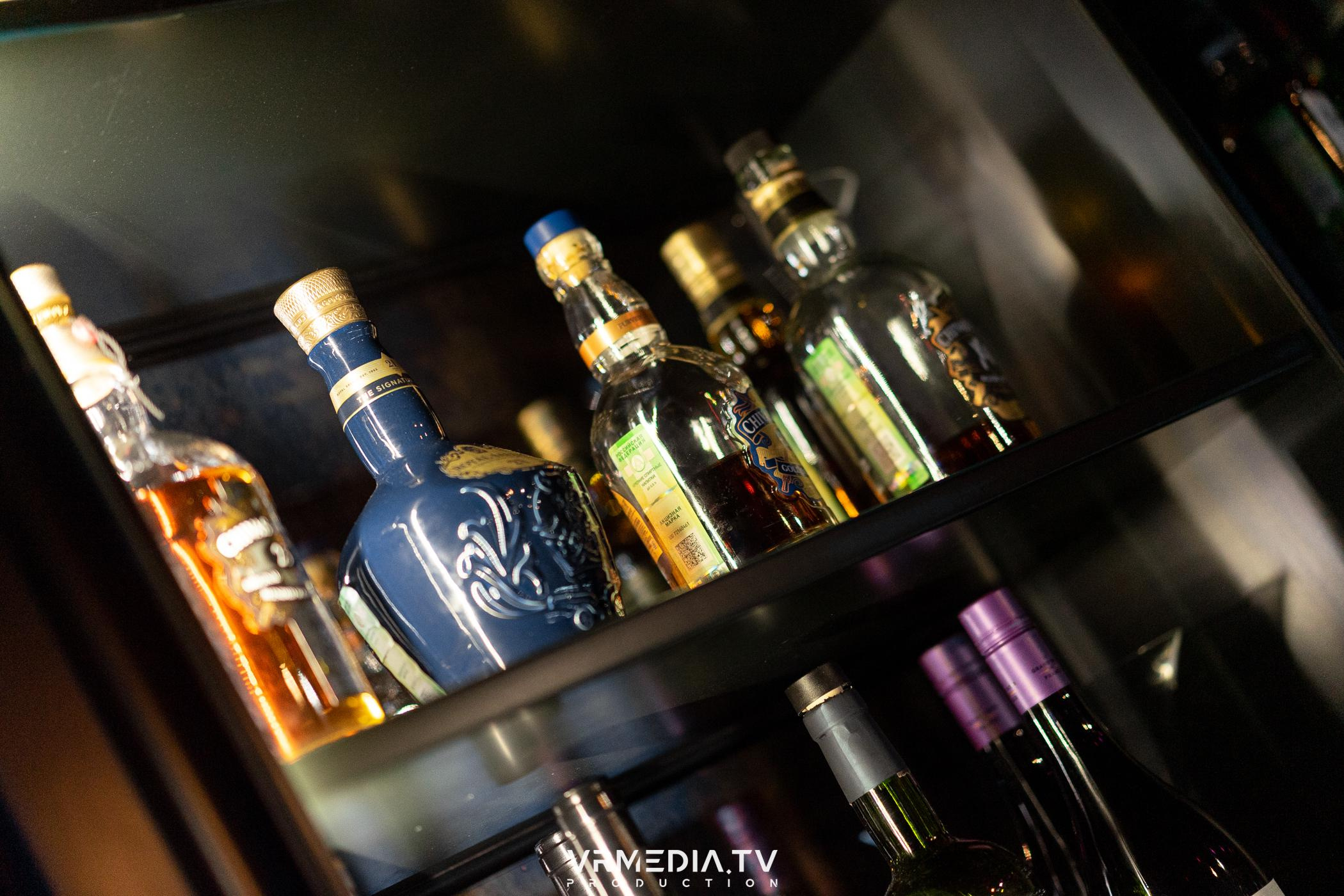 Выходные в караоке-баре «Volna»