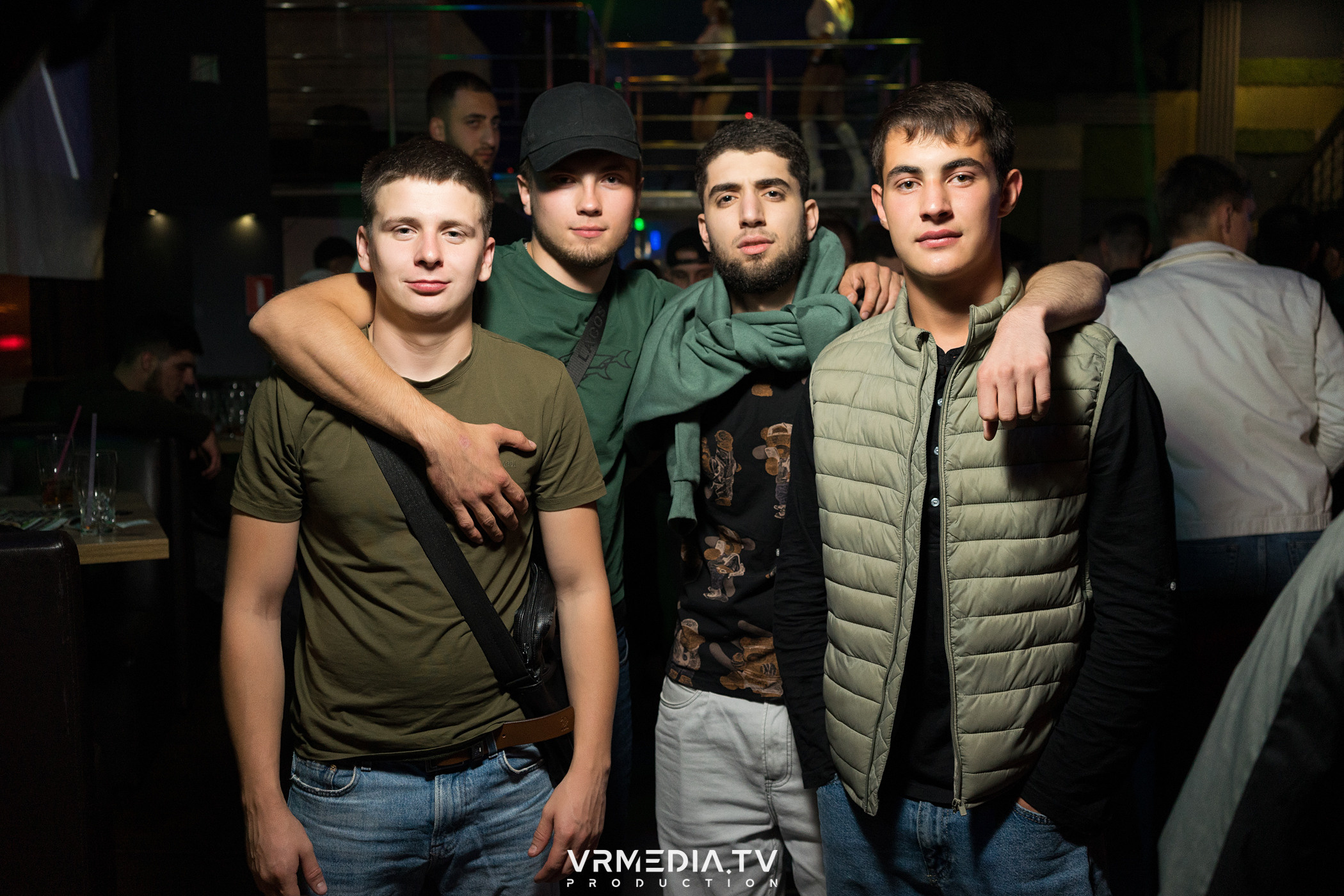 Выходные в баре «DOSKI»