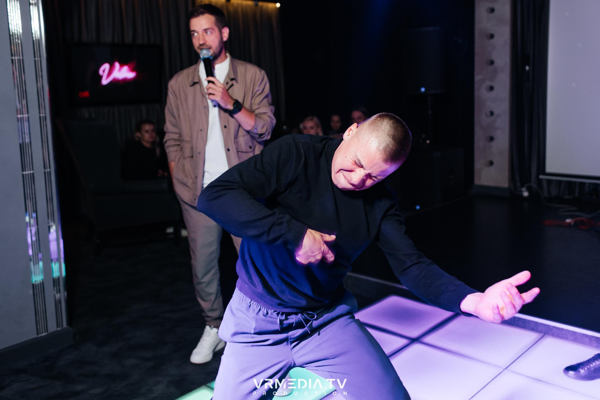 DANCE COCTAIL в караоке-баре «Volna»