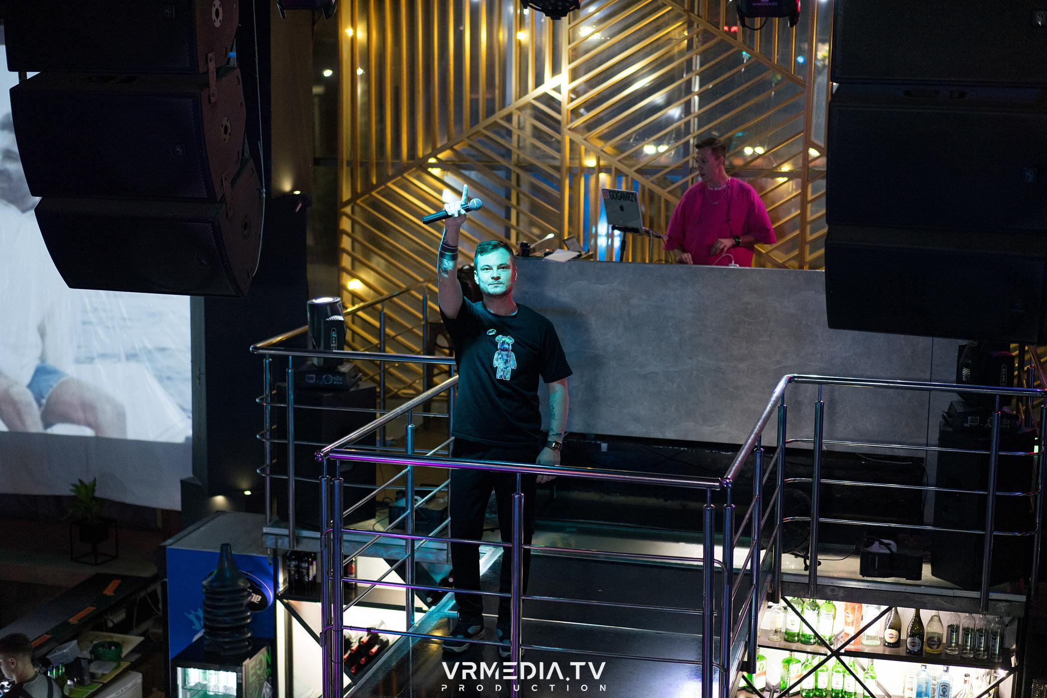 Выходные в баре «DOSKI»