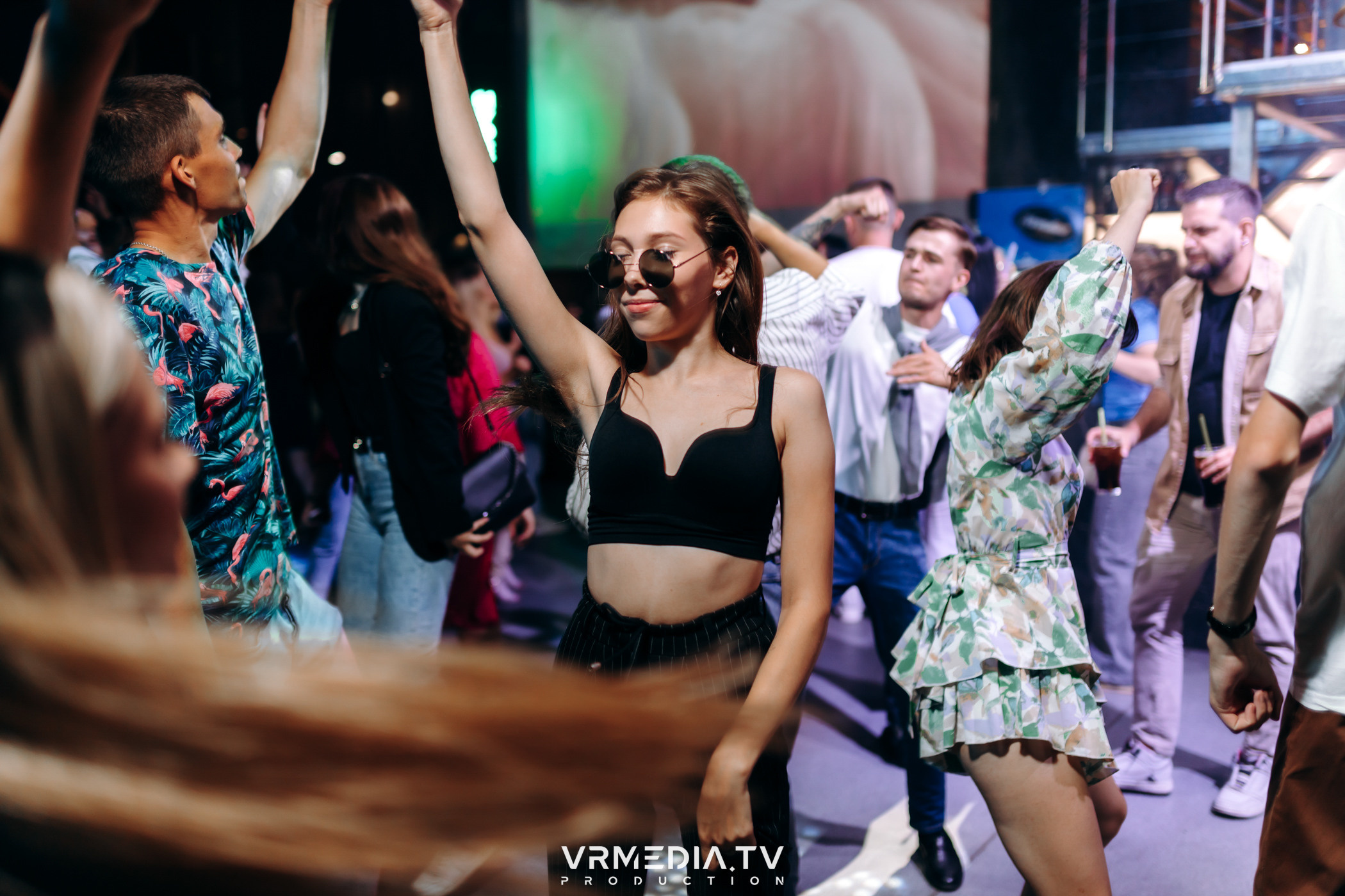 Выходные в баре «DOSKI»