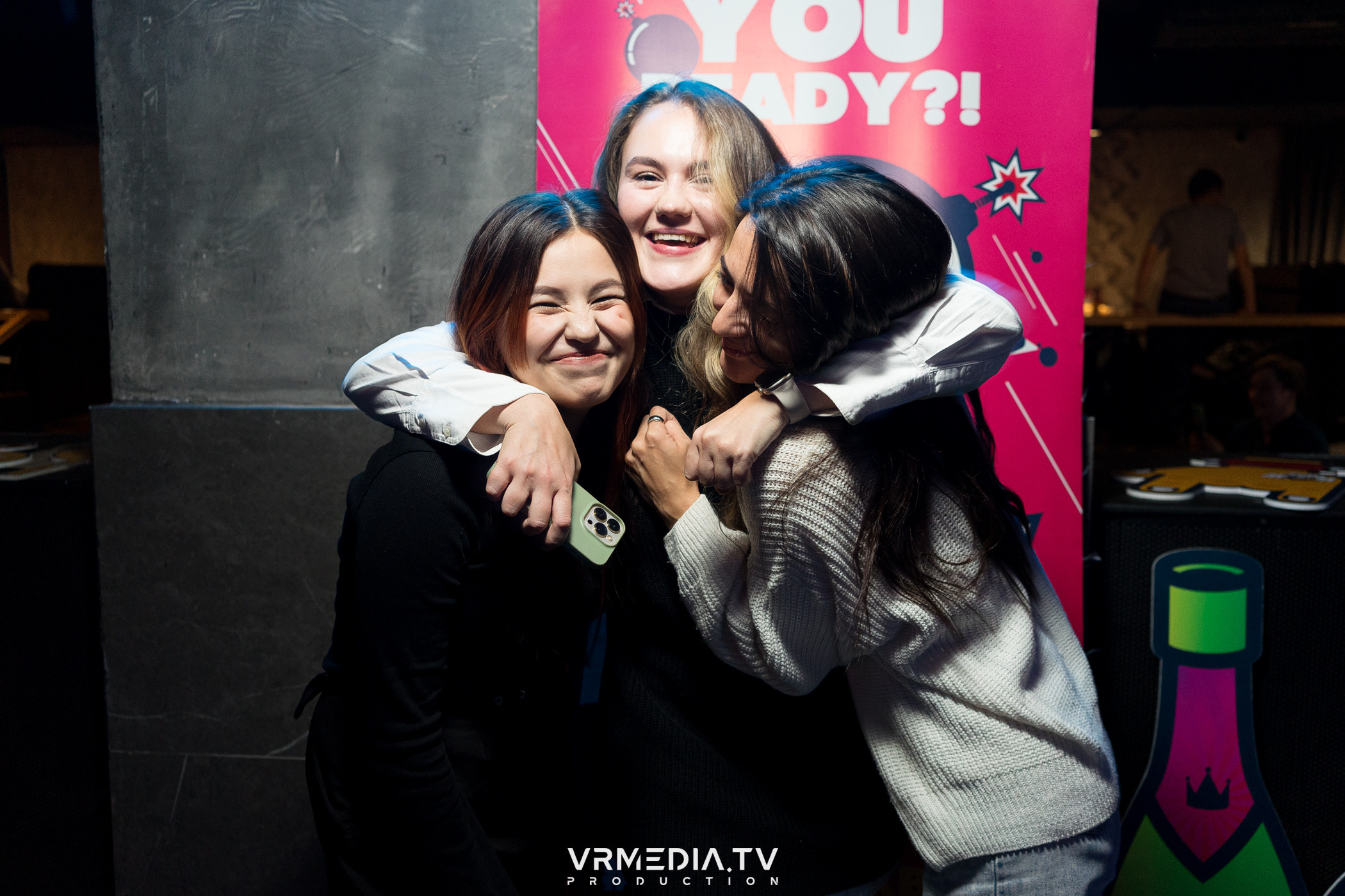 WoW QuiZ в баре «Друзья»