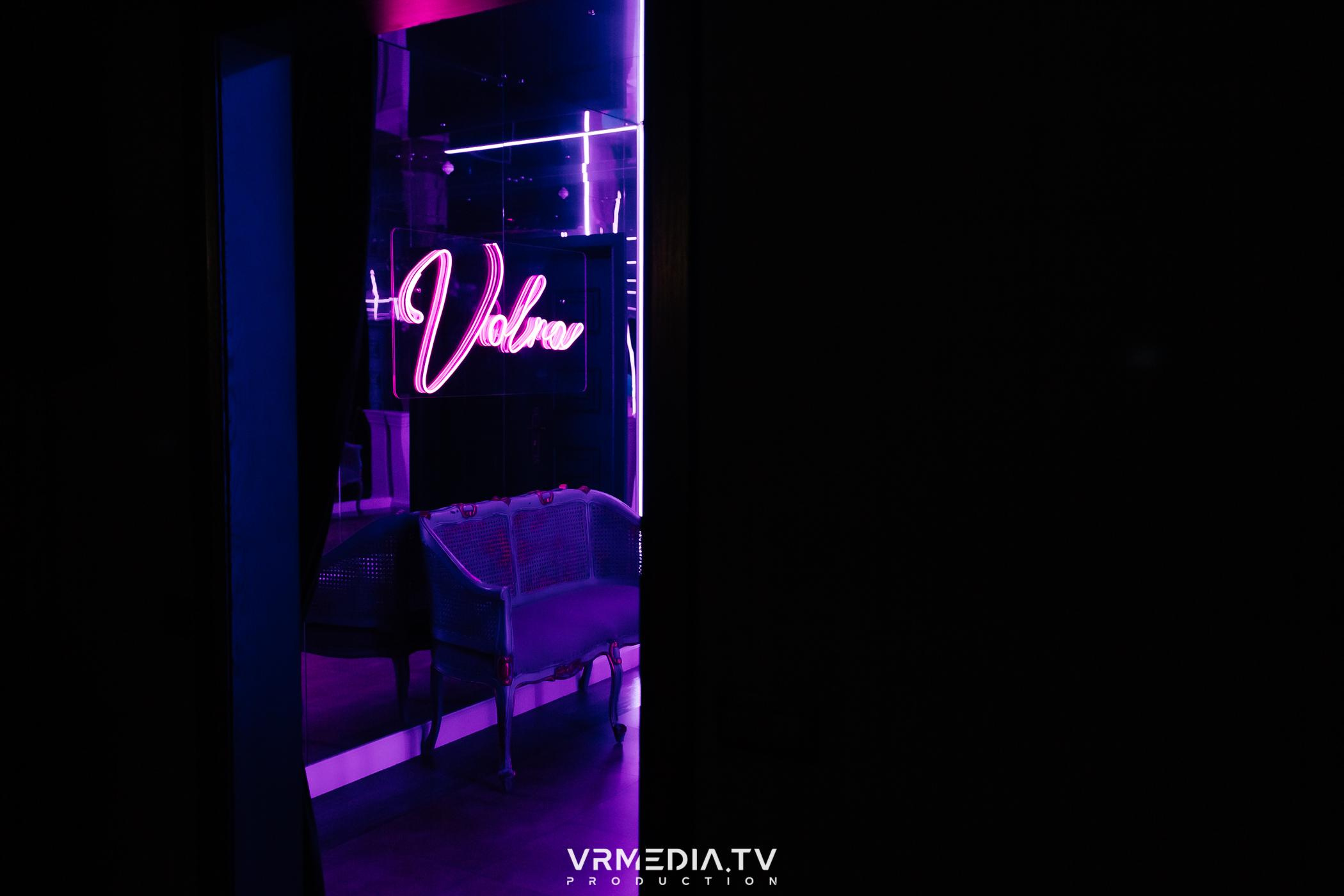 DANCE COCTAIL в караоке-баре «Volna»