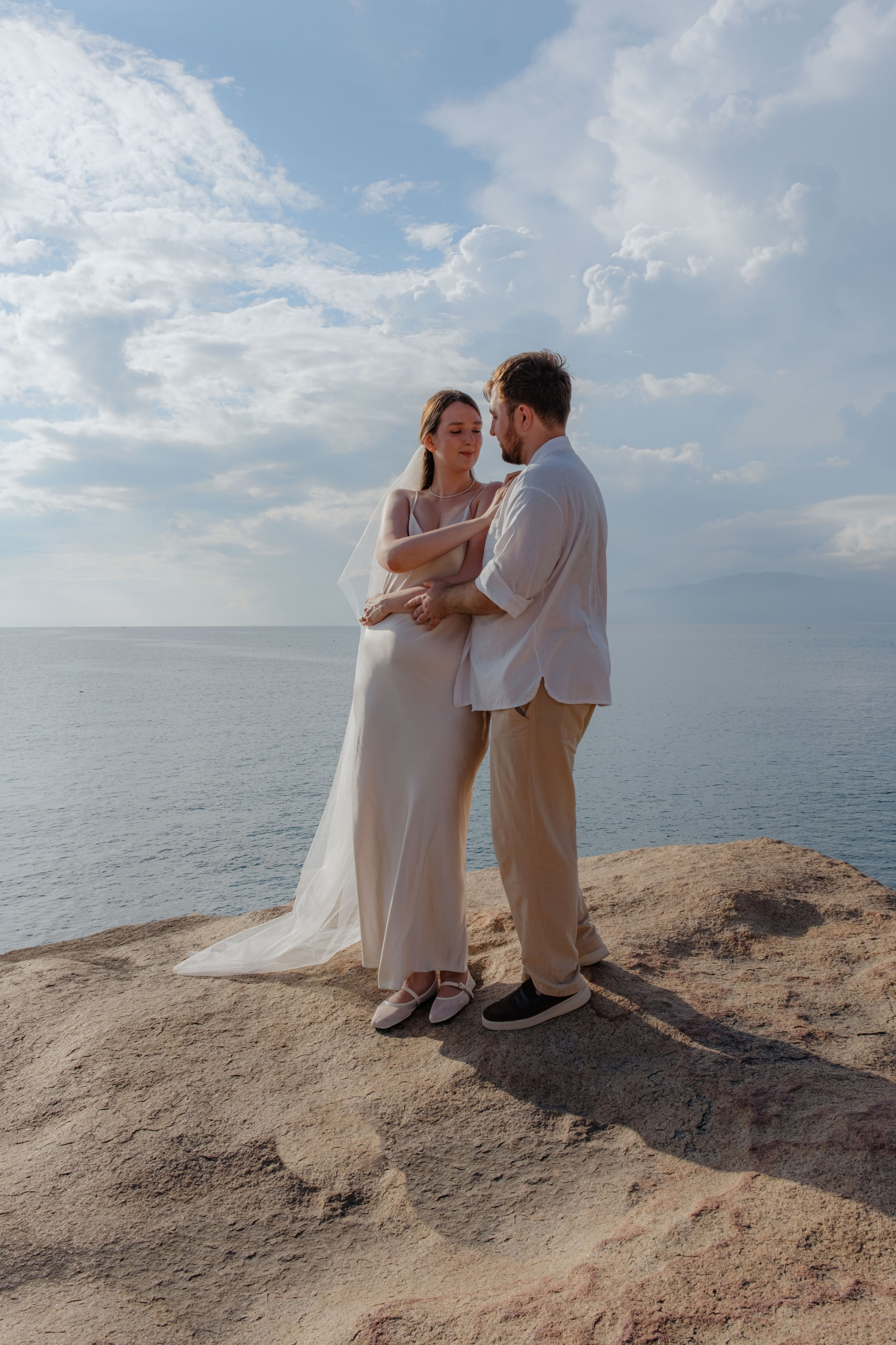 Tatiana and Denis. Rock Garden. Portrait photographer Nha Trang | Julia Meshanina
