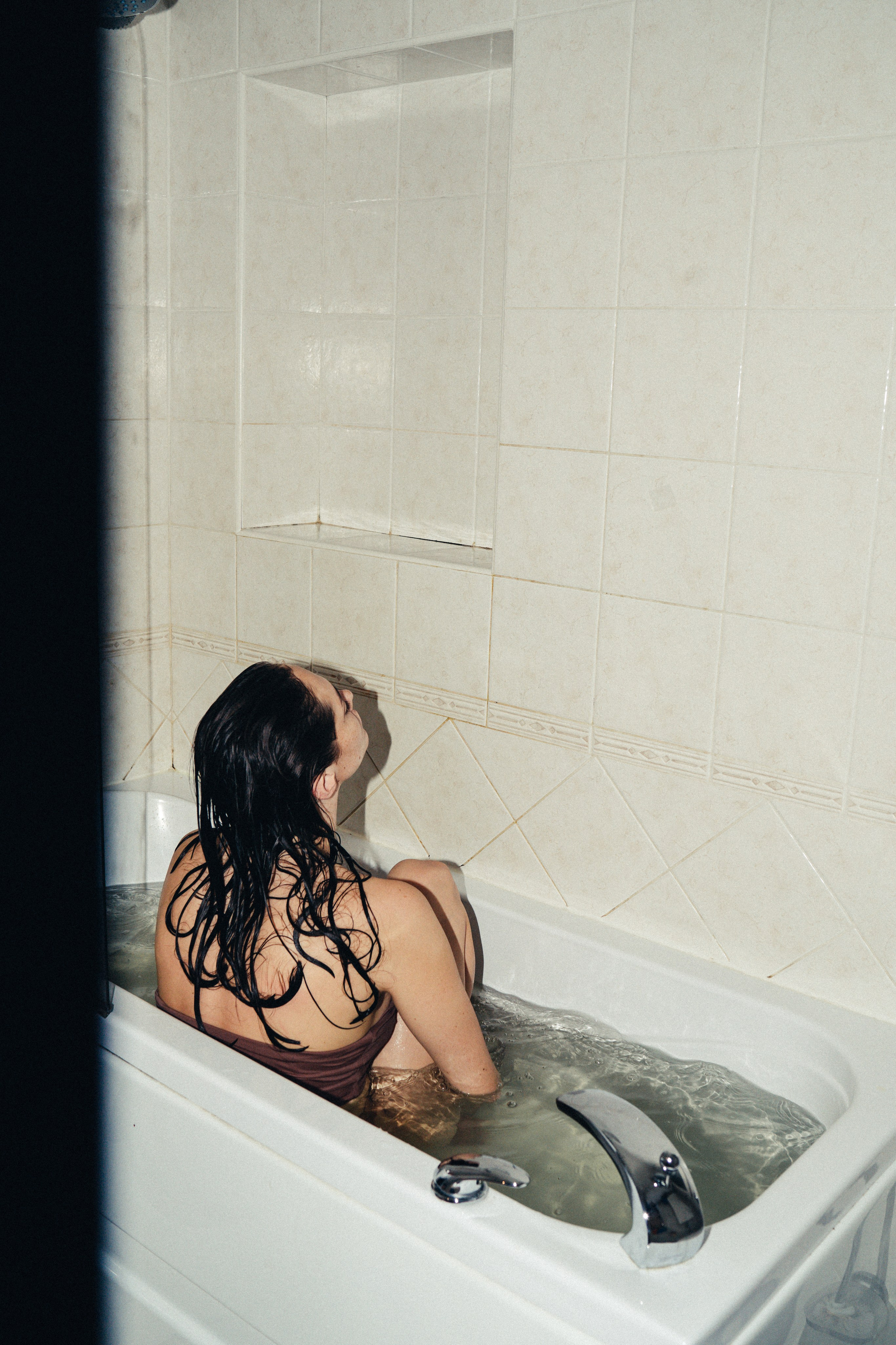 Софья в ванной. Чувственный фотограф в Санкт-Петербурге Пятнова Ксения