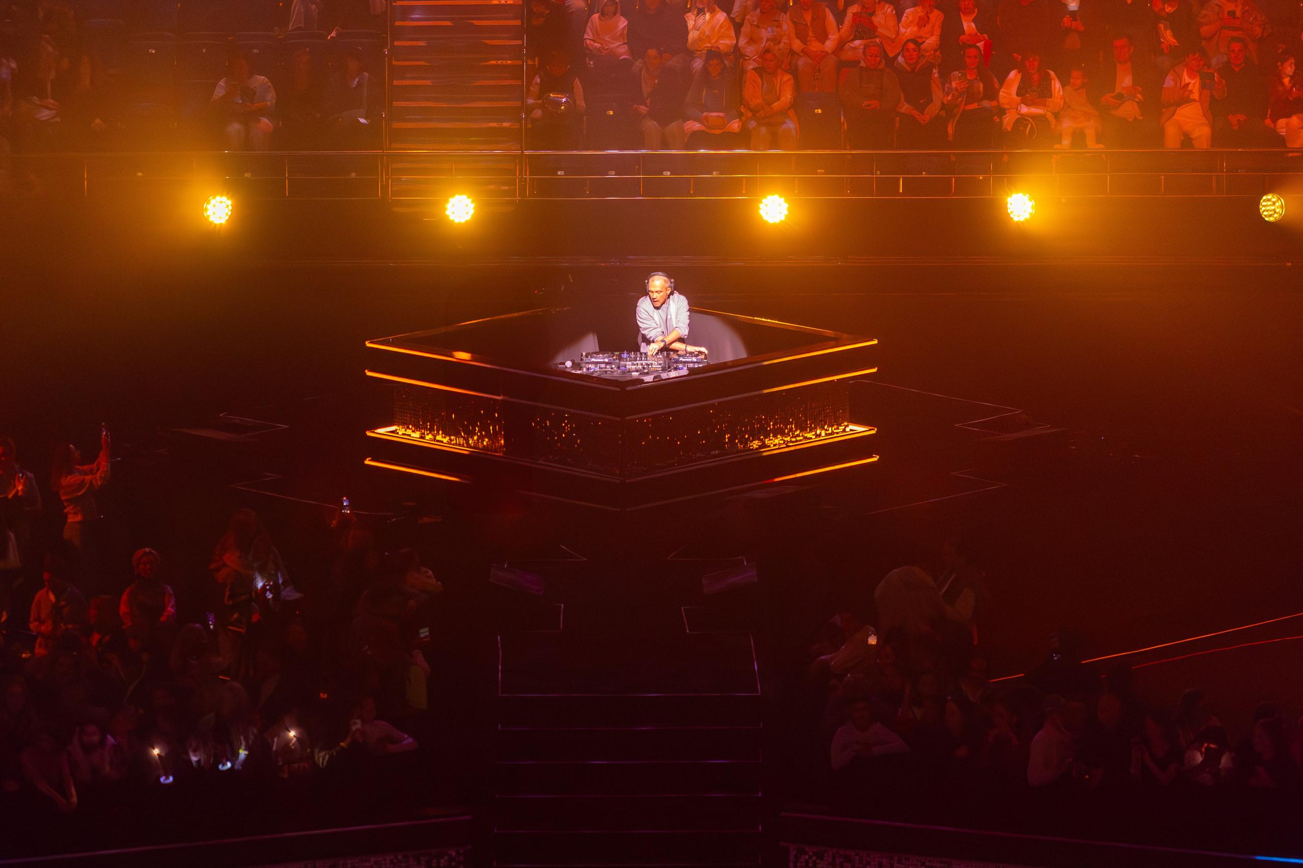 Шоу Евгении Медведевой. Фотограф Вадим Казусь