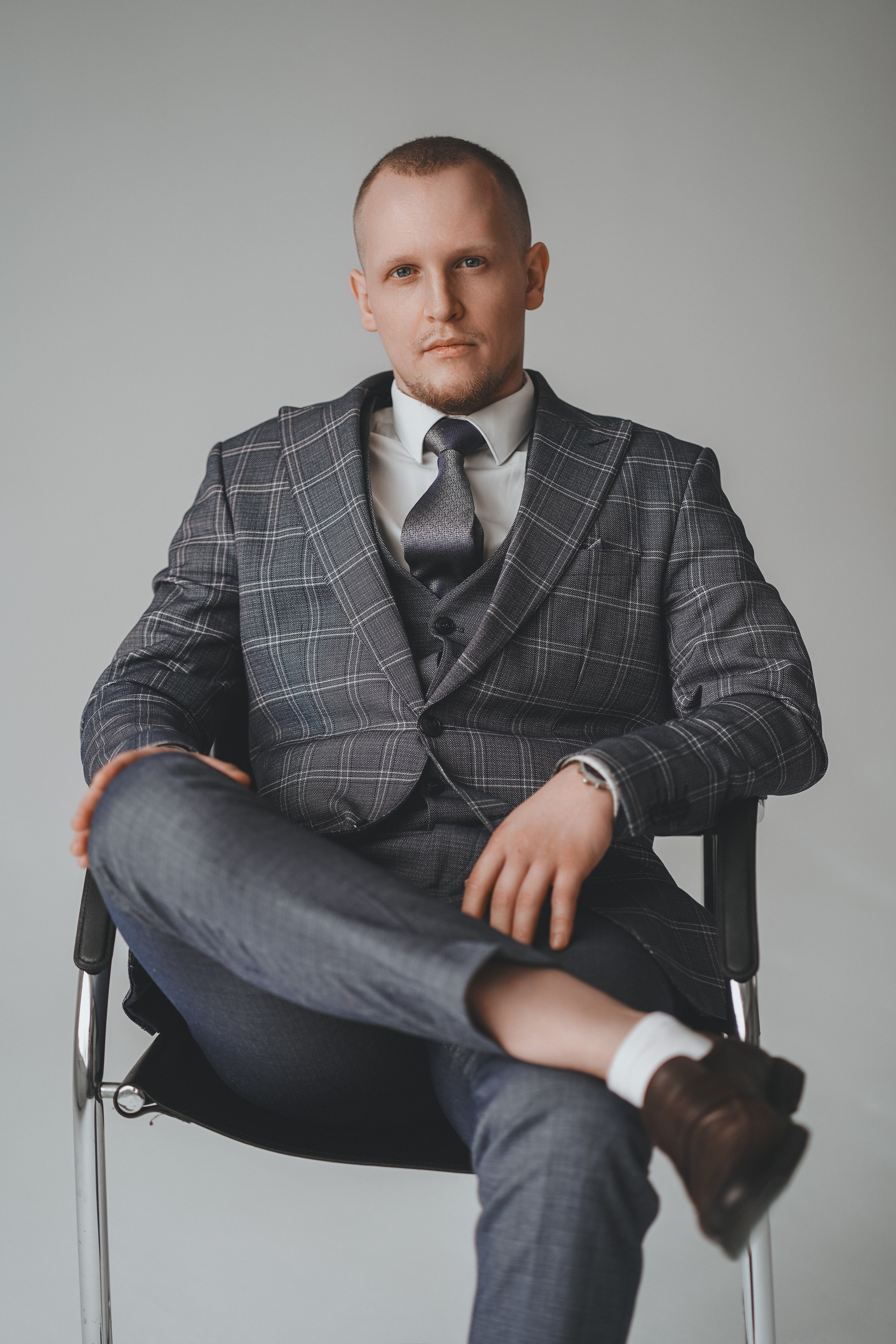 Ведущий Тимофей. Фотограф