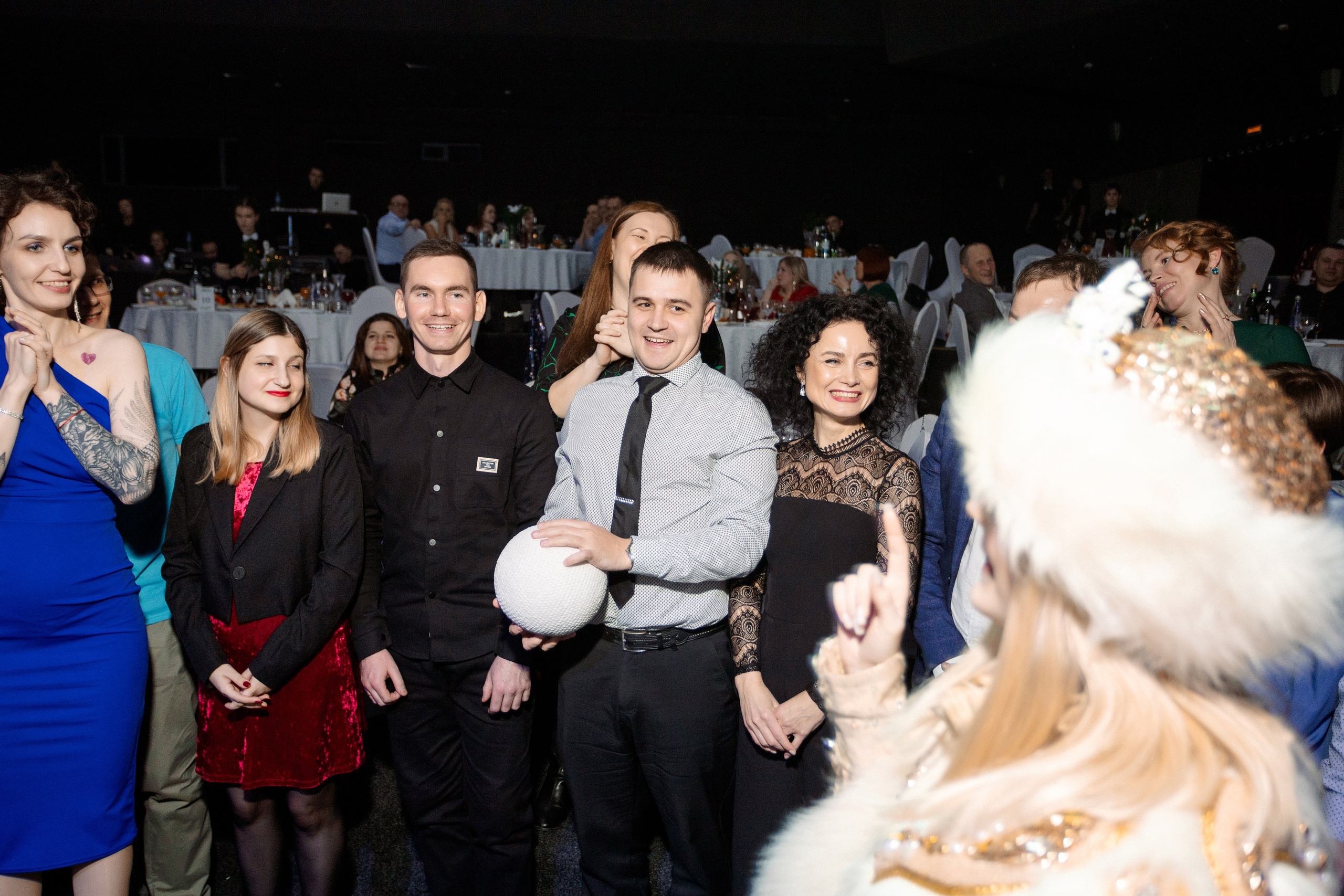 РЕПОРТАЖ: НОВЫЙ ГОД В ДК МЕТАЛЛУРГ. Профессиональный фотограф в Ижевске Леша Петров