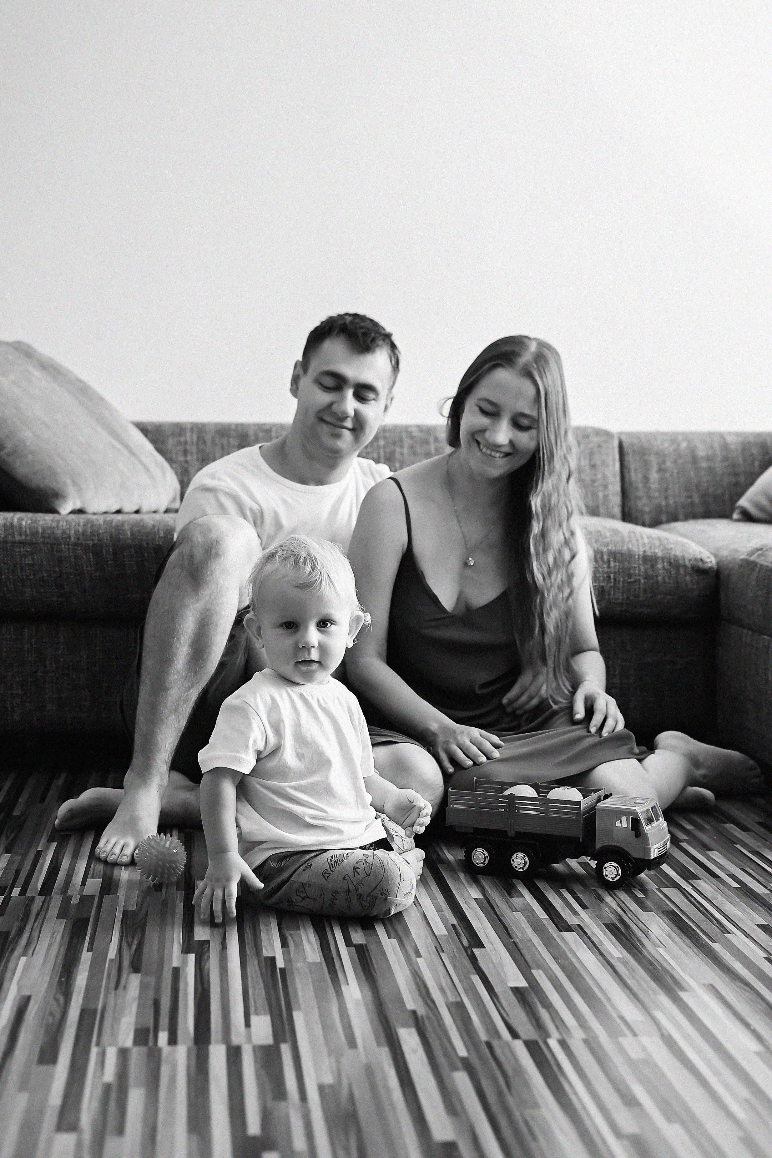 «Папа, мама, Я» дома хорошо…. Семейный фотограф в Оренбурге Анна Рожкова