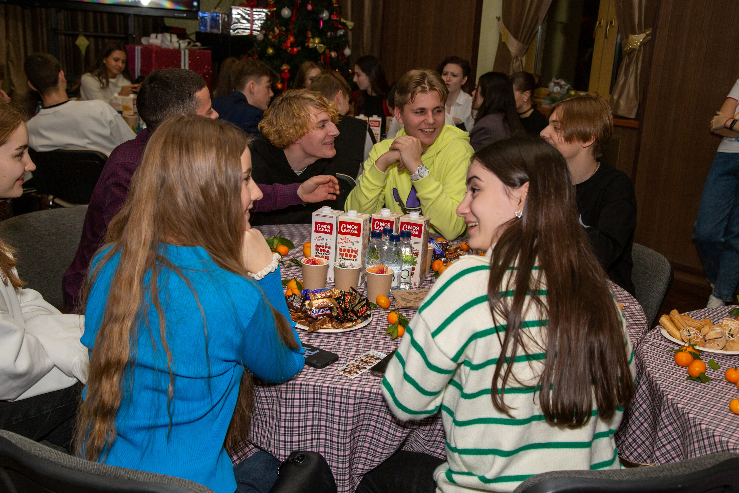 Репортажная съёмка для Домисольки на новый год. «Студия DRONAVT`s» — видеосъёмка и фотография г. Москва