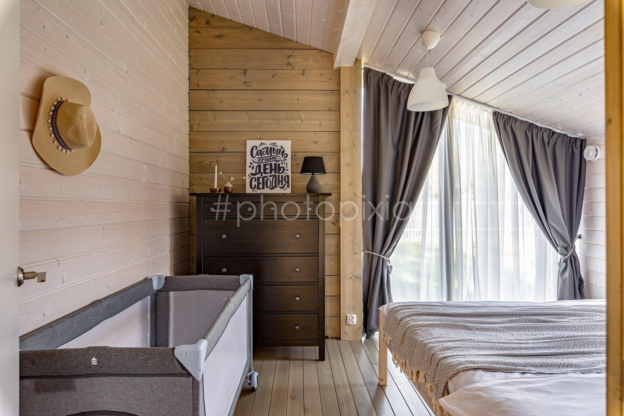 Съёмка загородного дома в КП Романовский Парк для сдачи в аренду. Интерьерная съёмка и виртуальные туры — Интерьерный фотограф Кузнецов Сергей (photopixiq)